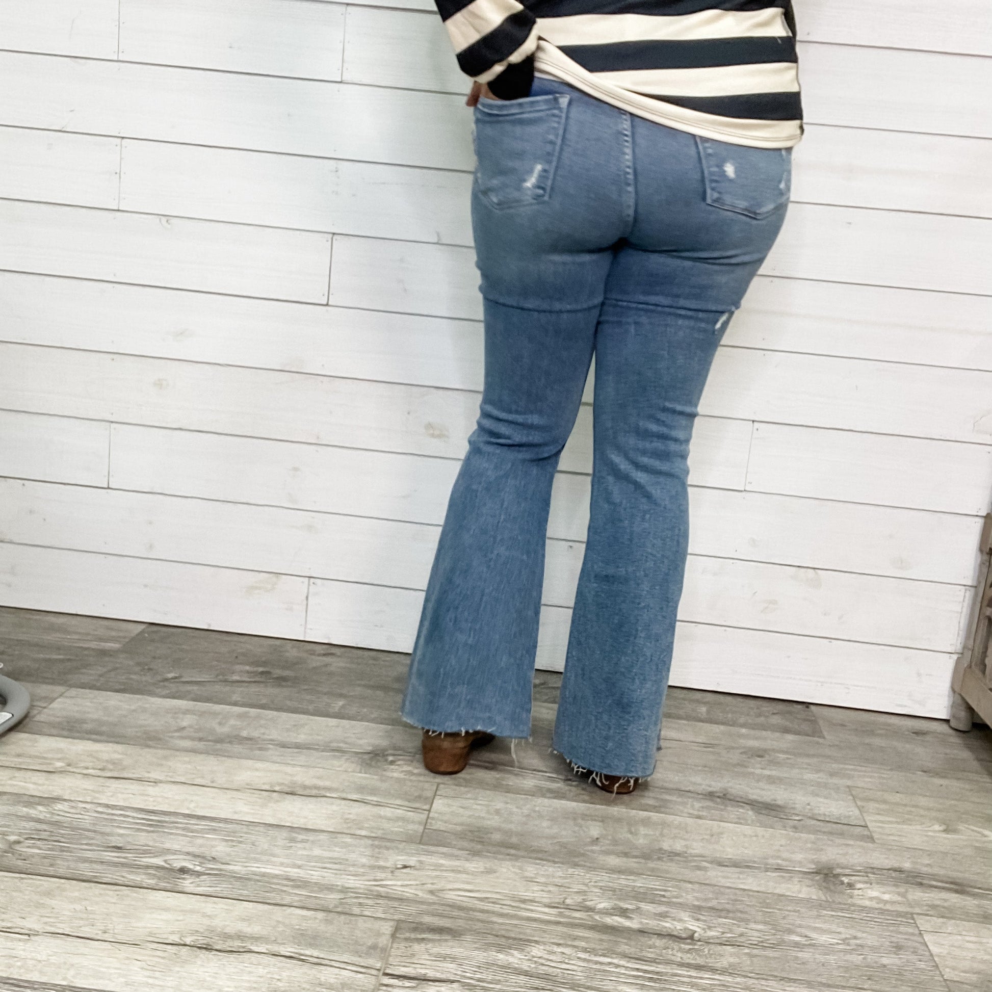 Judy Blue "Kiss My Sass" Flares