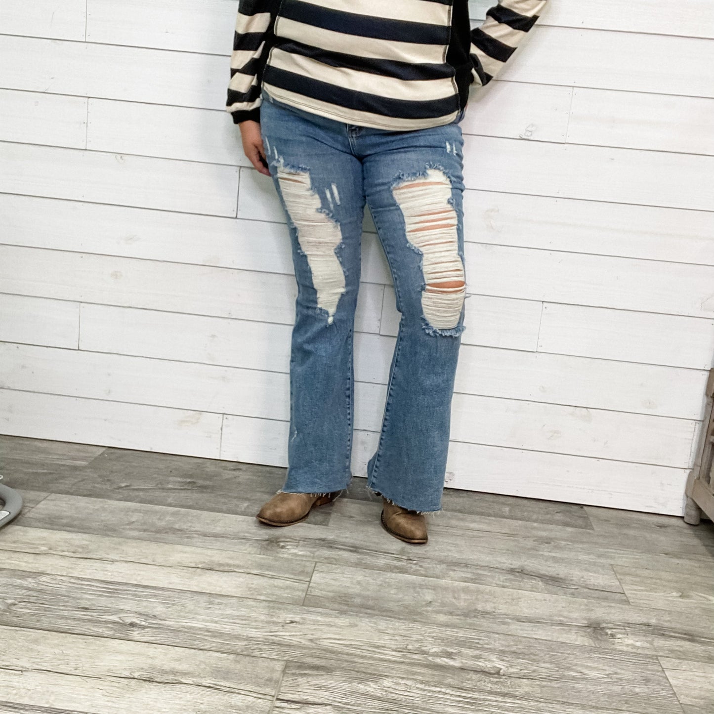 Judy Blue "Kiss My Sass" Flares