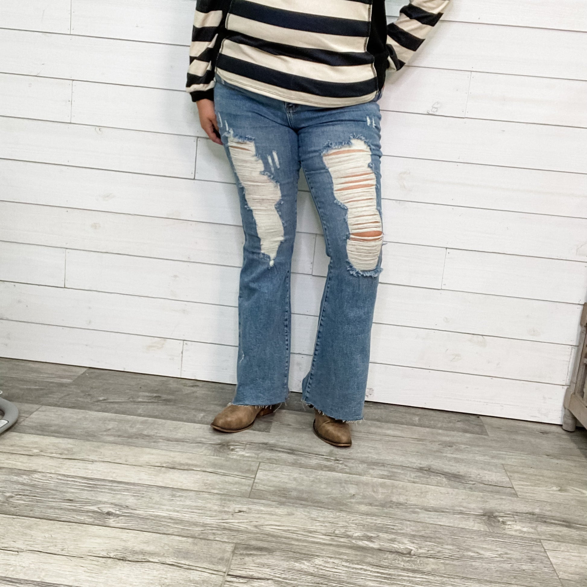Judy Blue "Kiss My Sass" Flares