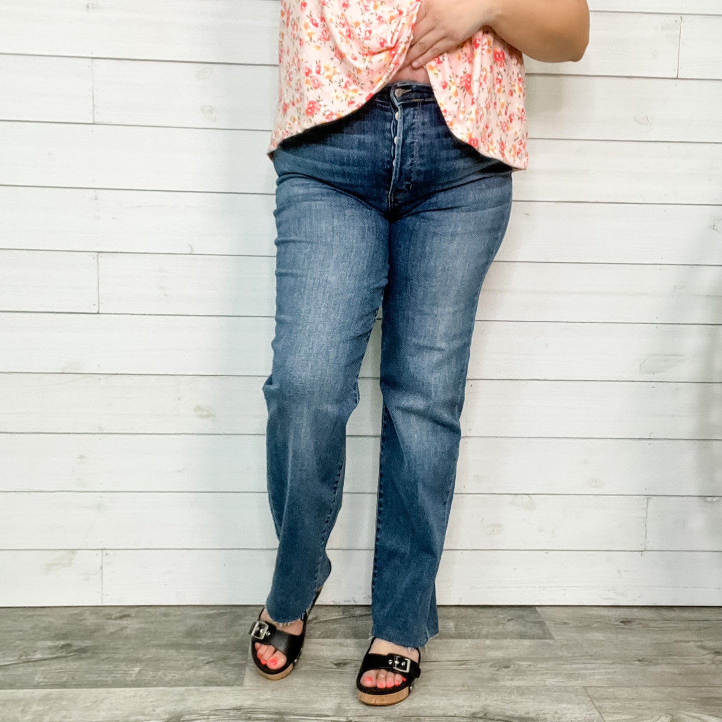 Judy Blue "Magic Hands" Hidden buttonfly Straight Leg Jeans