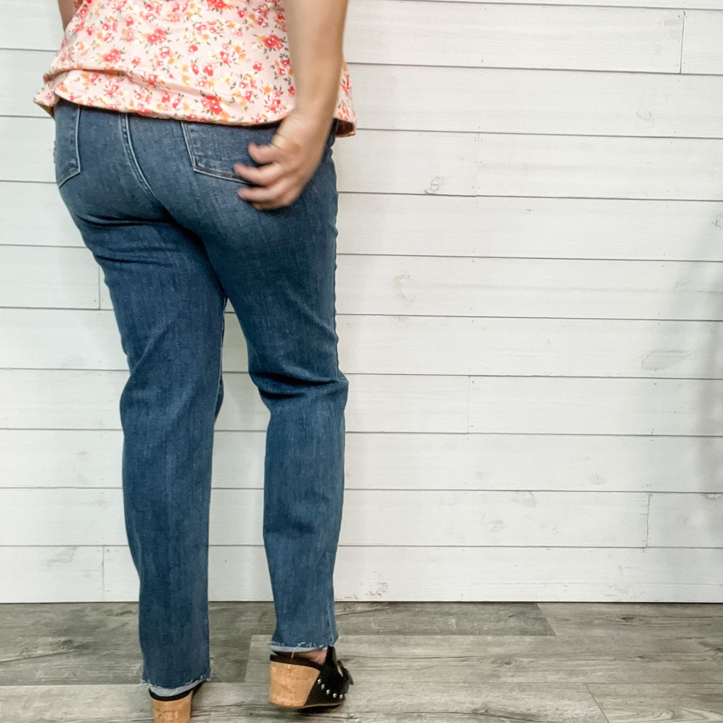 Judy Blue "Magic Hands" Hidden buttonfly Straight Leg Jeans