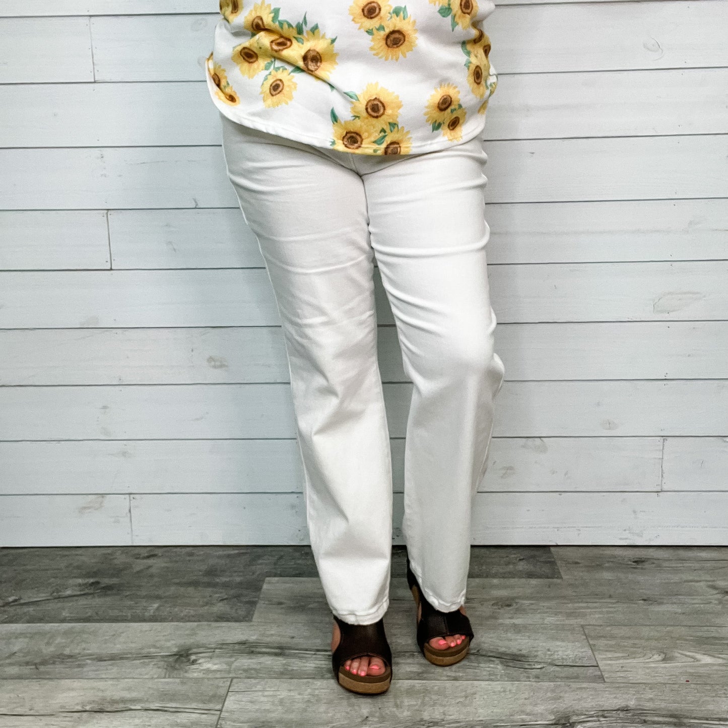 Judy Blue "Milk Mustache" White Straight Leg Jeans