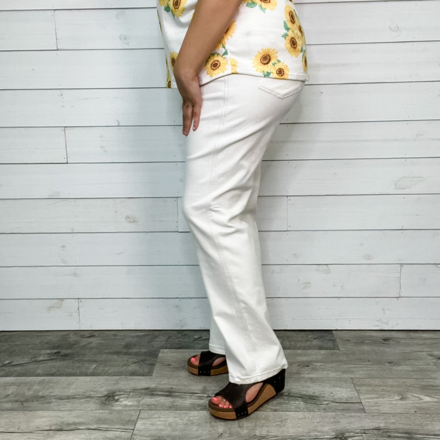 Judy Blue "Milk Mustache" White Straight Leg Jeans