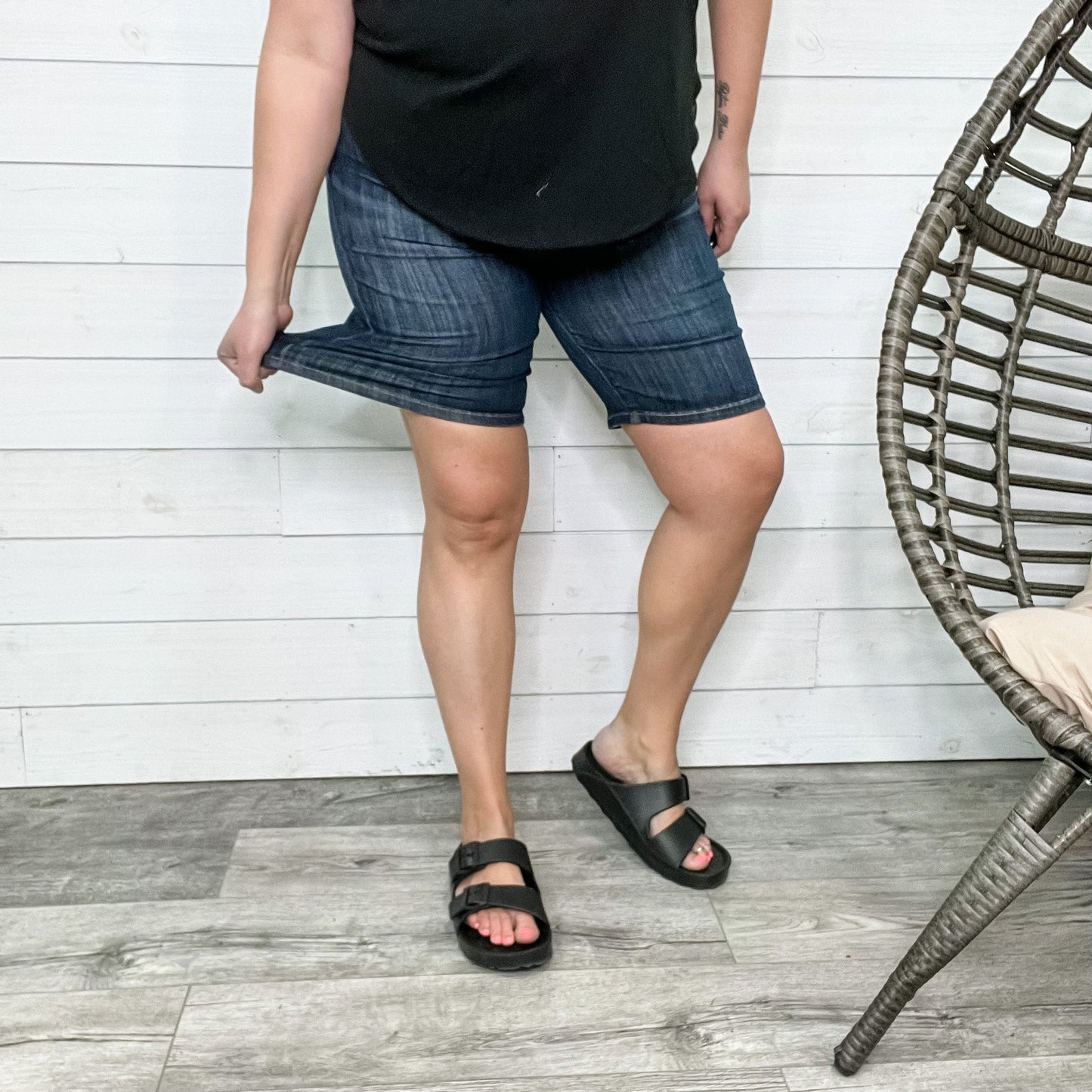 Judy Blue "OMG" Bermuda Jeggings