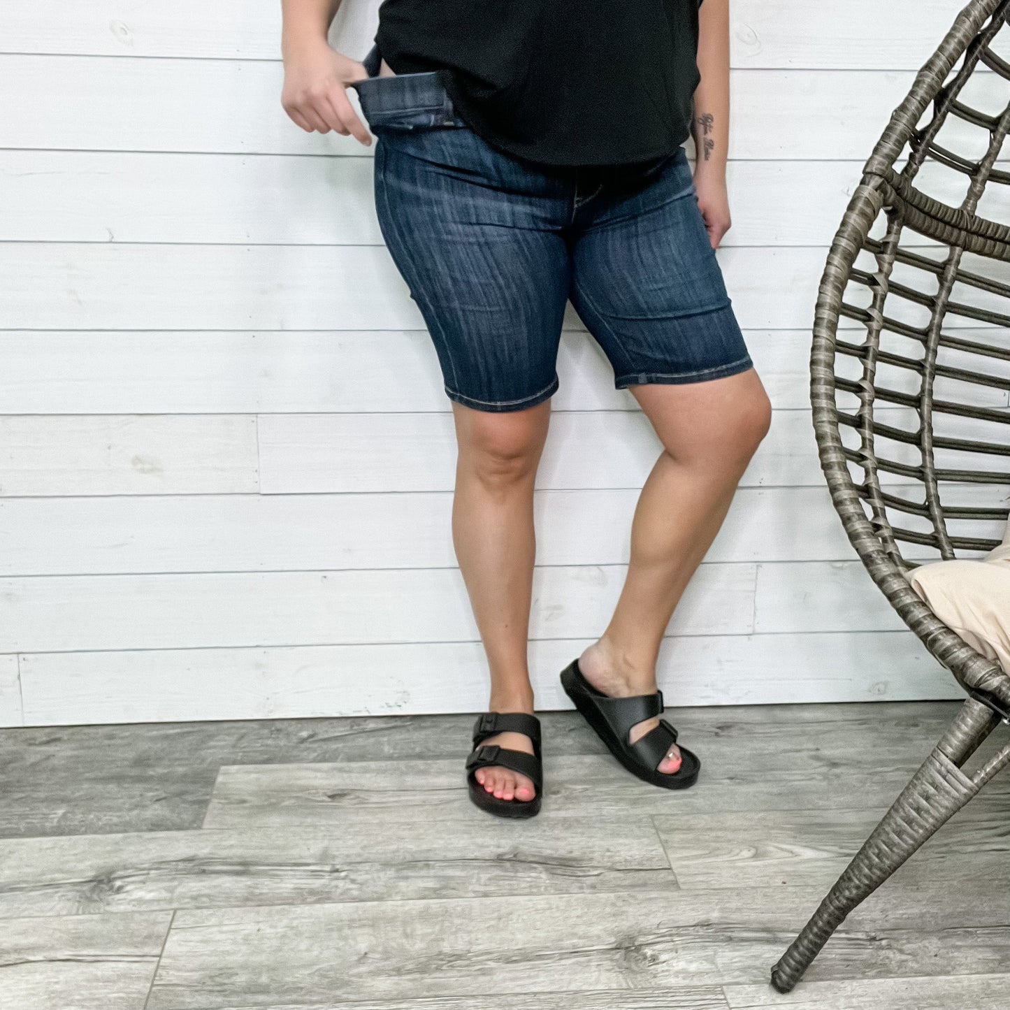 Judy Blue "OMG" Bermuda Jeggings