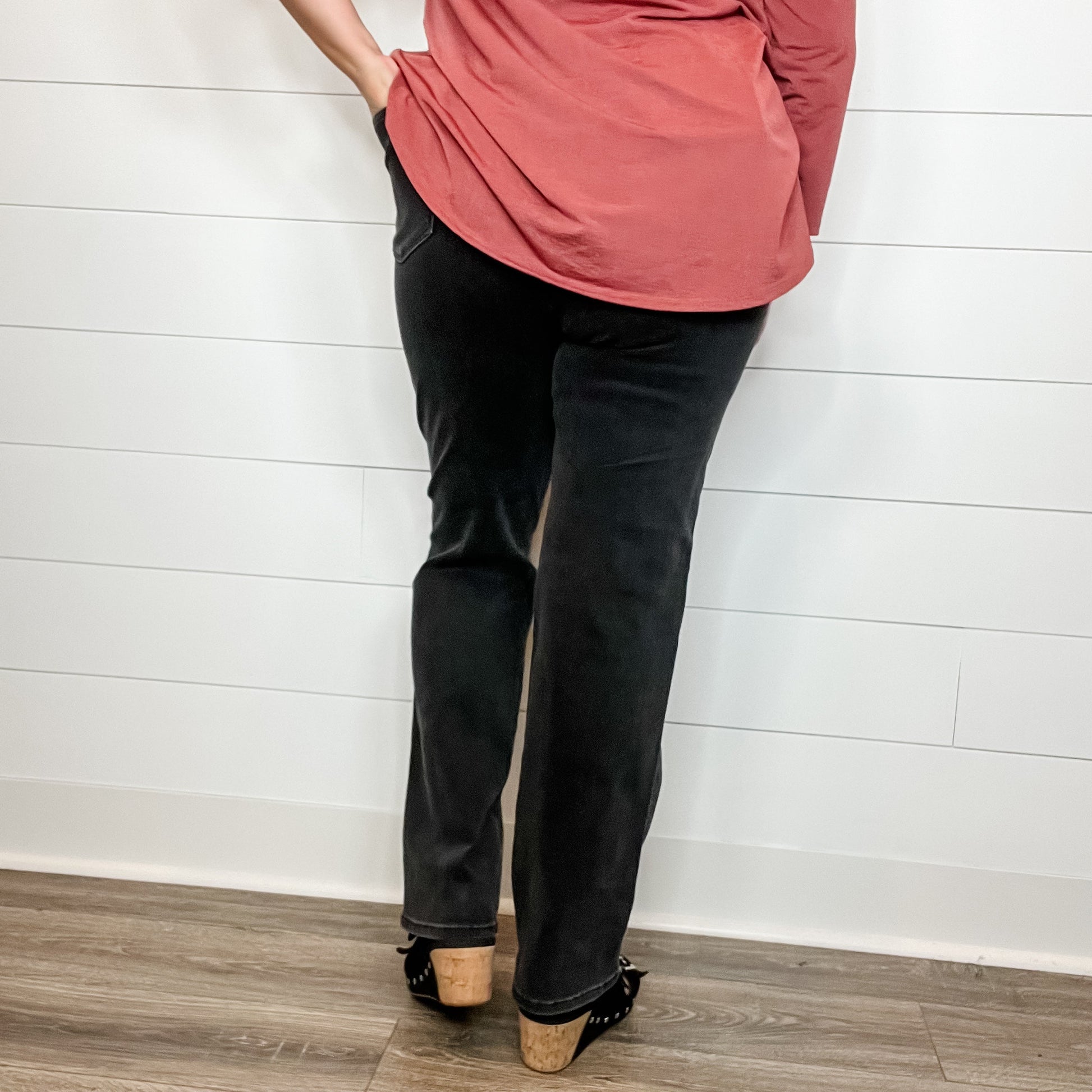 Judy Blue Rigid Magic Black Straight leg Jeans