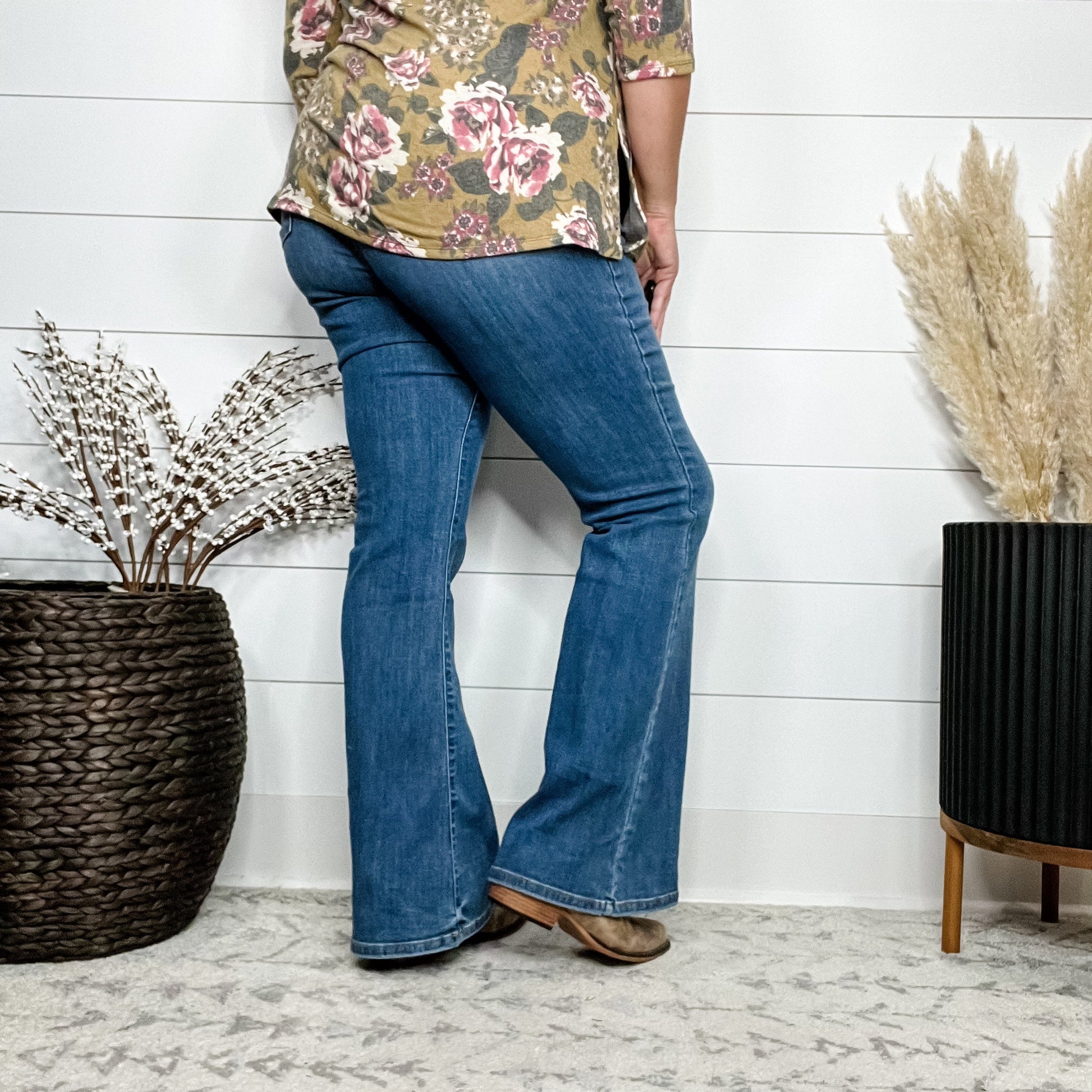 Judy Blue "Slice of Pie" Flares