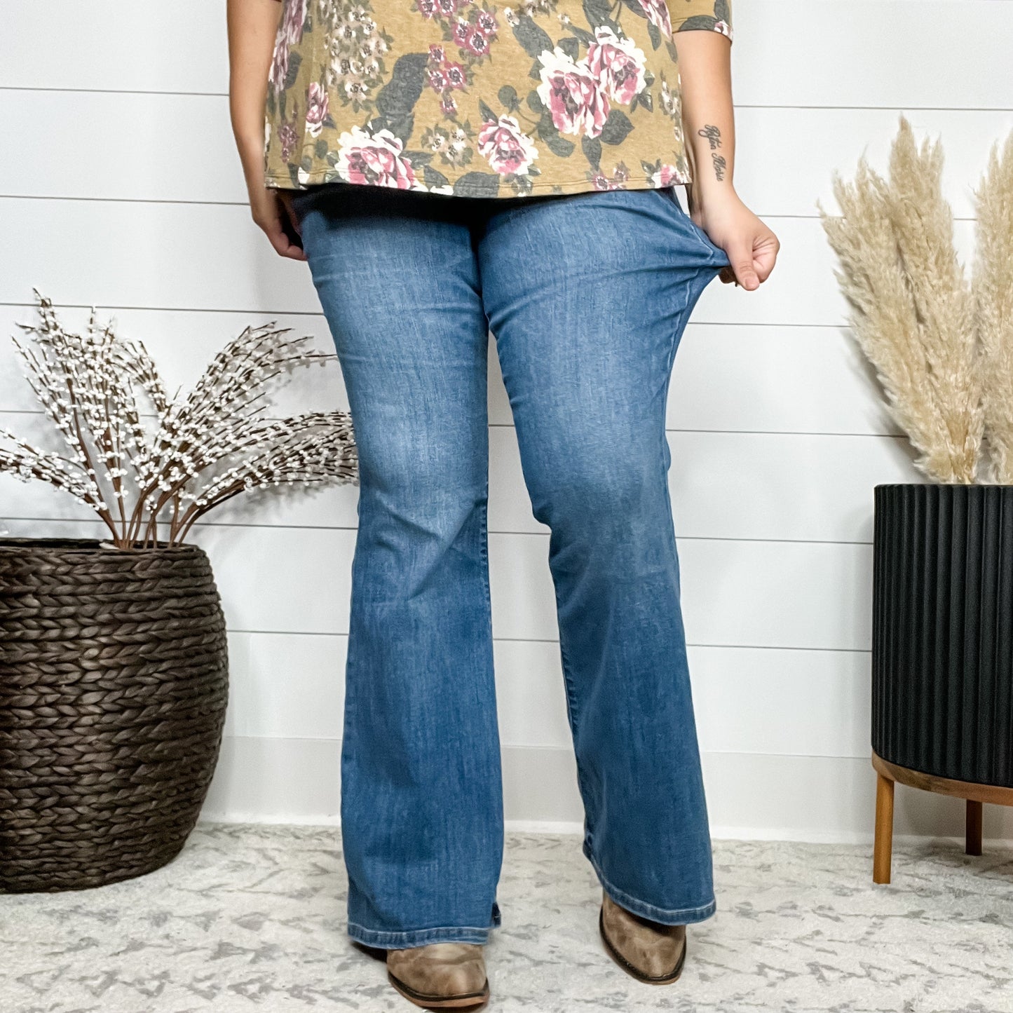 Judy Blue "Slice of Pie" Flares
