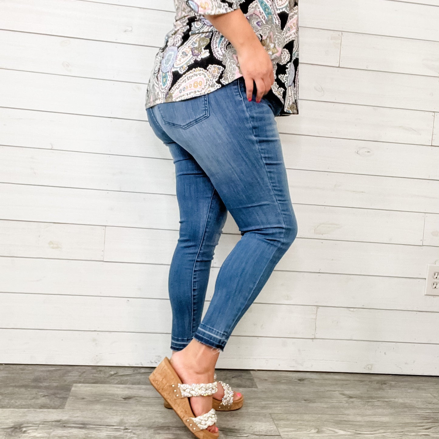 Judy Blue "Smart Cookie" Pull On Release Hem Jeggings