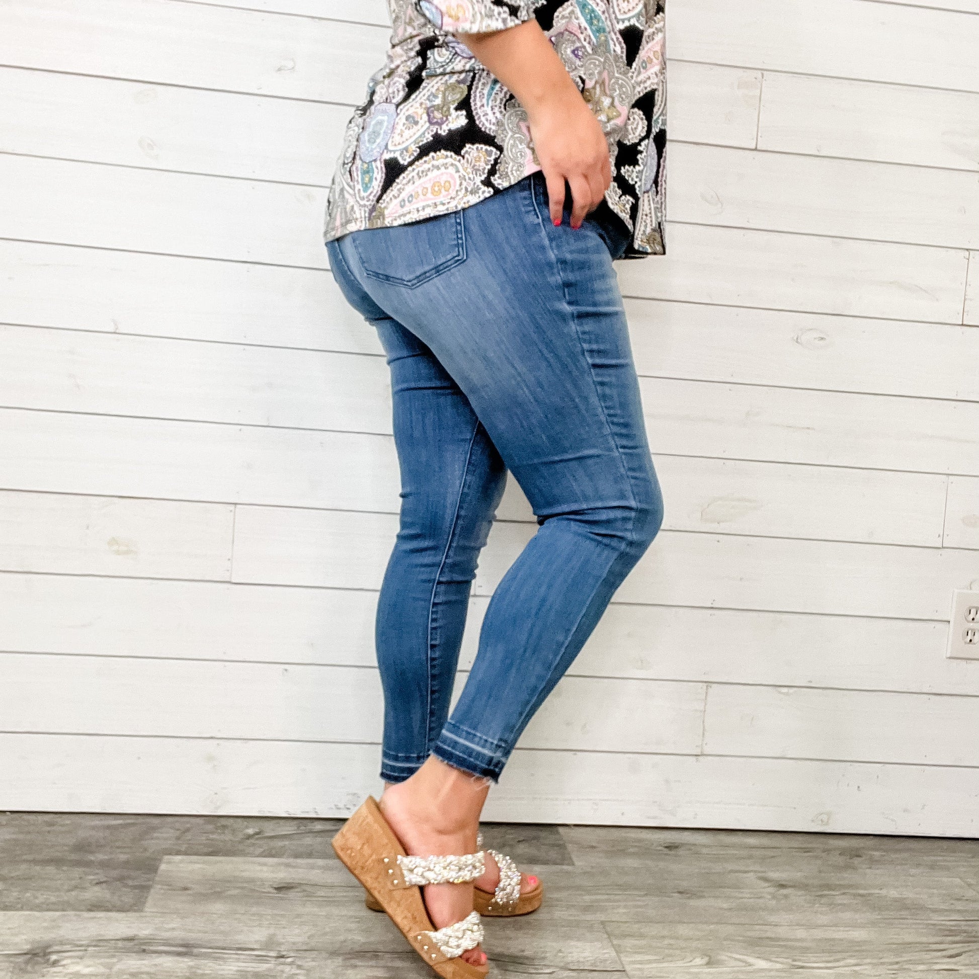 Judy Blue "Smart Cookie" Pull On Release Hem Jeggings