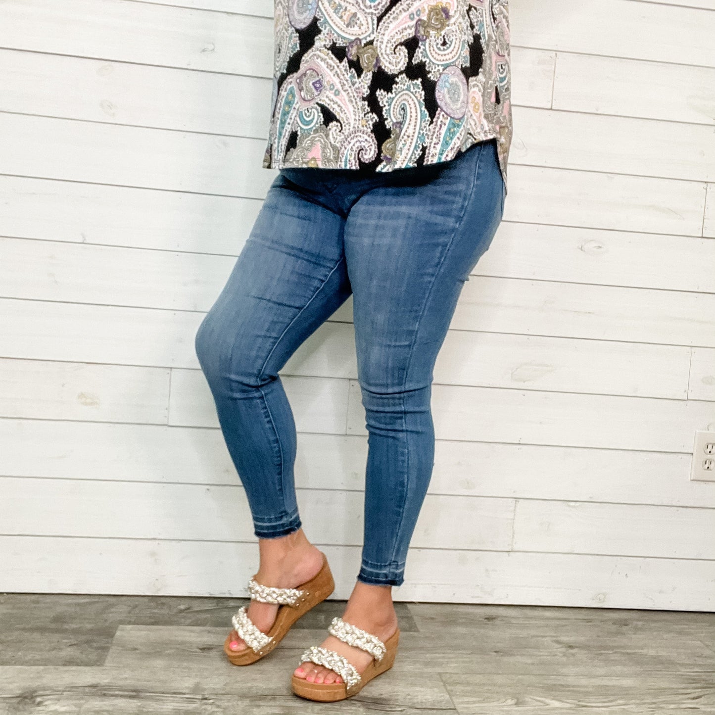 Judy Blue "Smart Cookie" Pull On Release Hem Jeggings