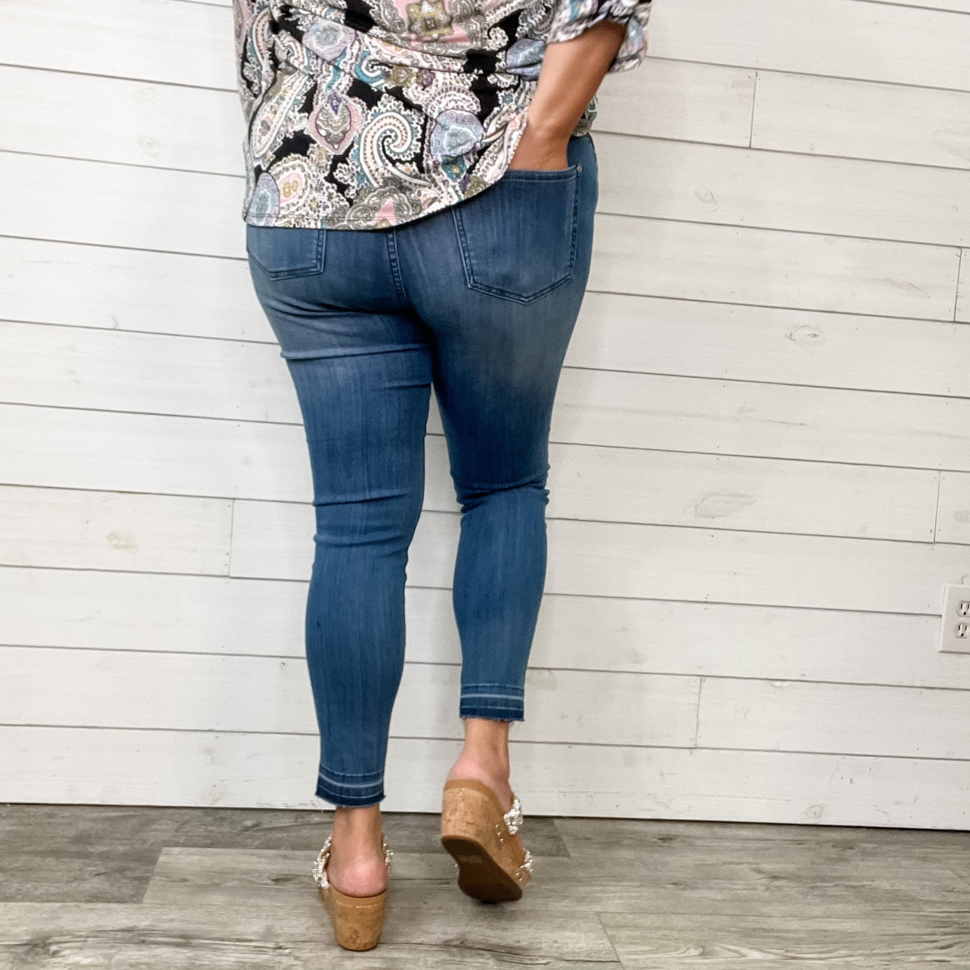 Judy Blue "Smart Cookie" Pull On Release Hem Jeggings