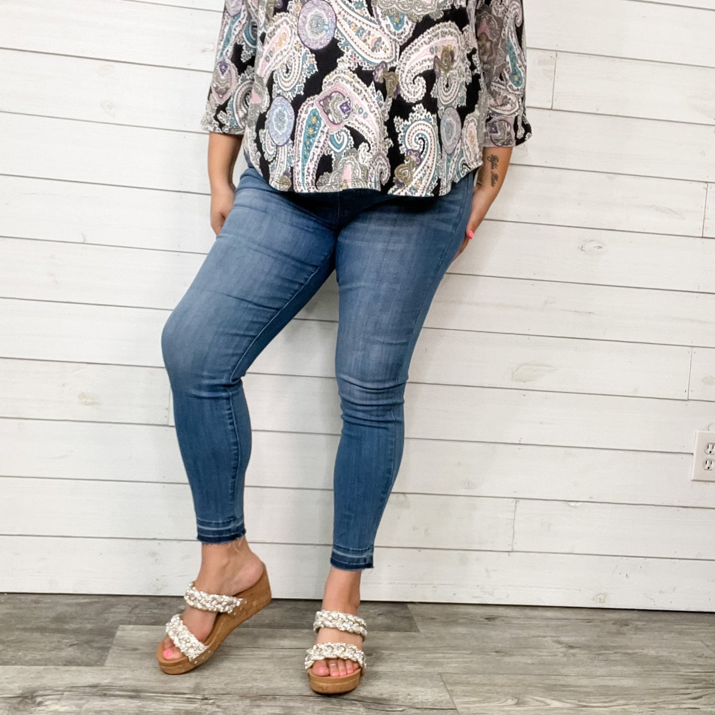 Judy Blue "Smart Cookie" Pull On Release Hem Jeggings