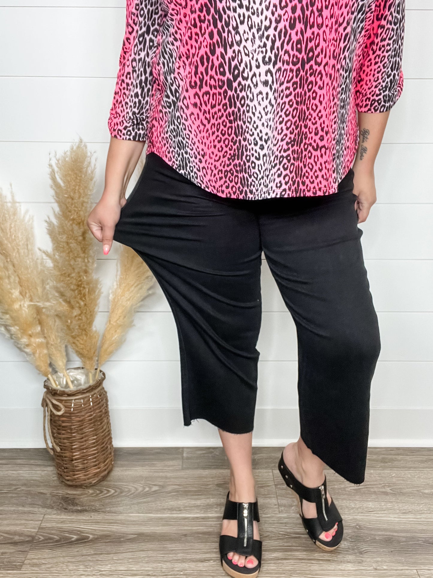 Judy Blue "Smokey Joe" Black Wide Leg Crop
