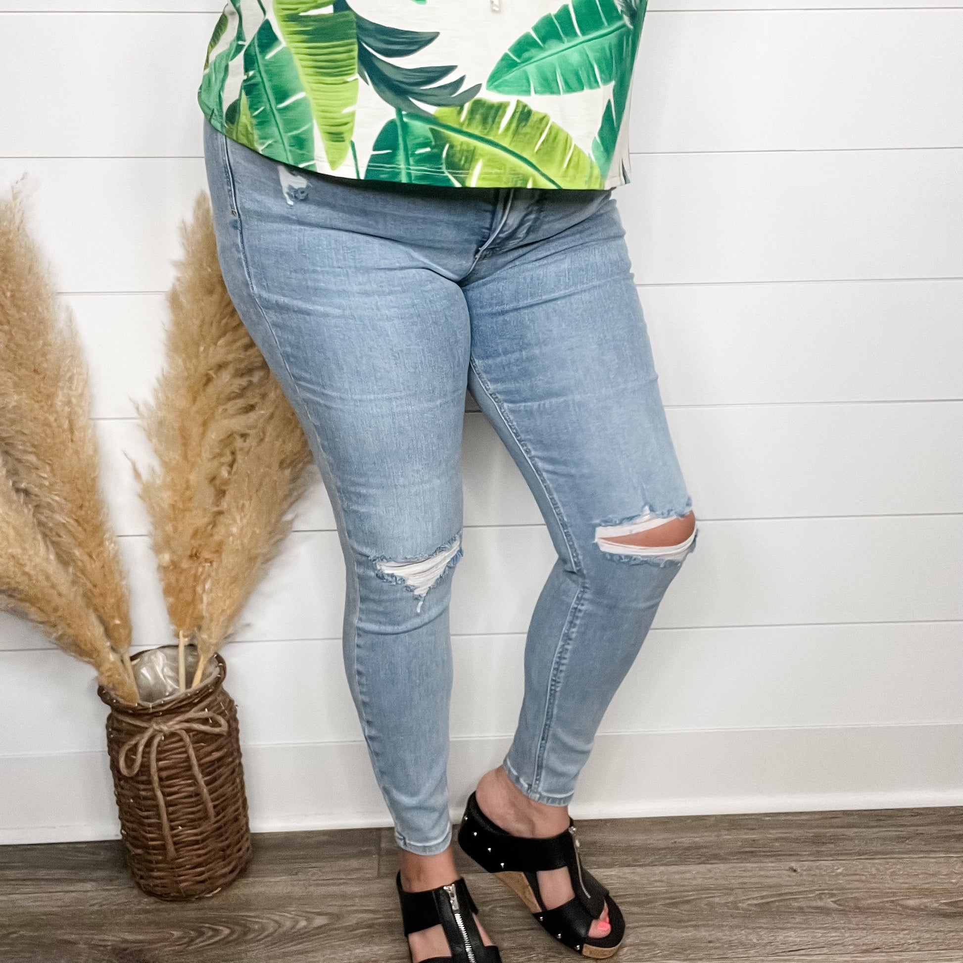 Judy Blue "That Girl" Tummy Control Skinny Jeans