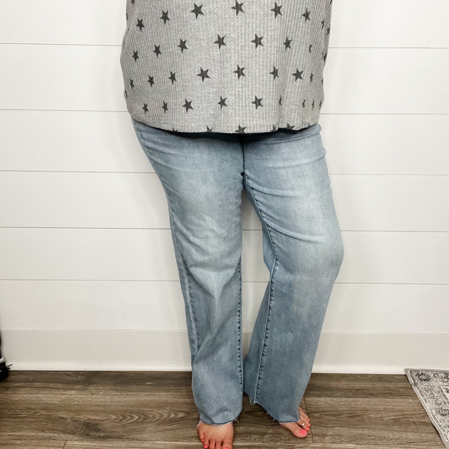 Judy Blue "You Dip We Dip" V Waist Straight Leg Jeans