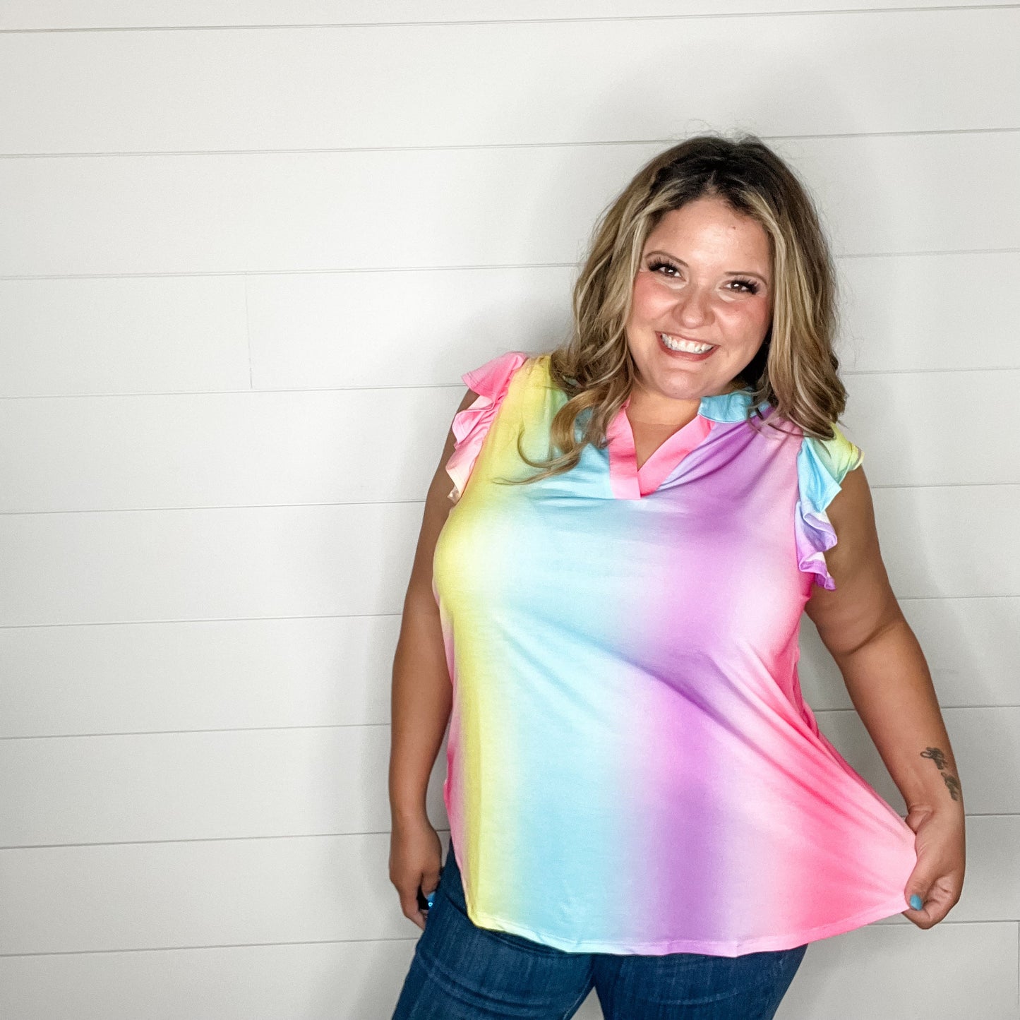 "Kemp" Ruffle Cap Sleeve Lizzy