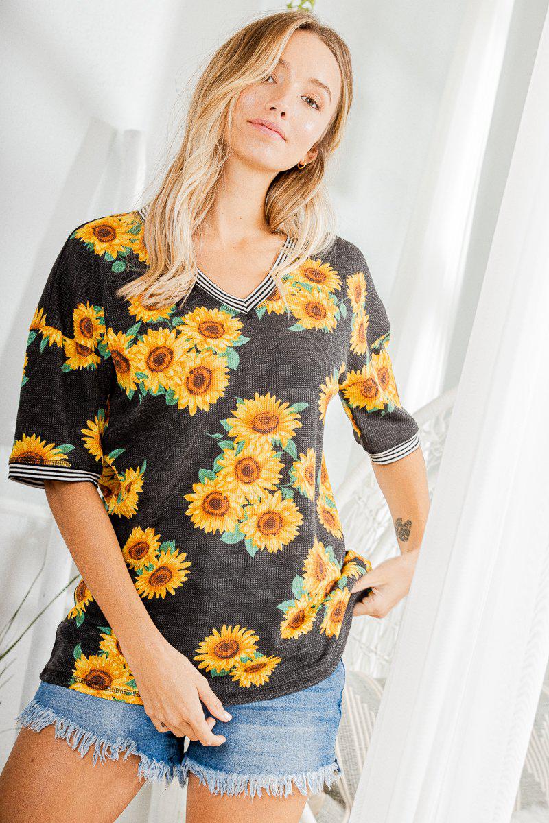 "Lennon" Short Sleeve Waffle Texture V Neck