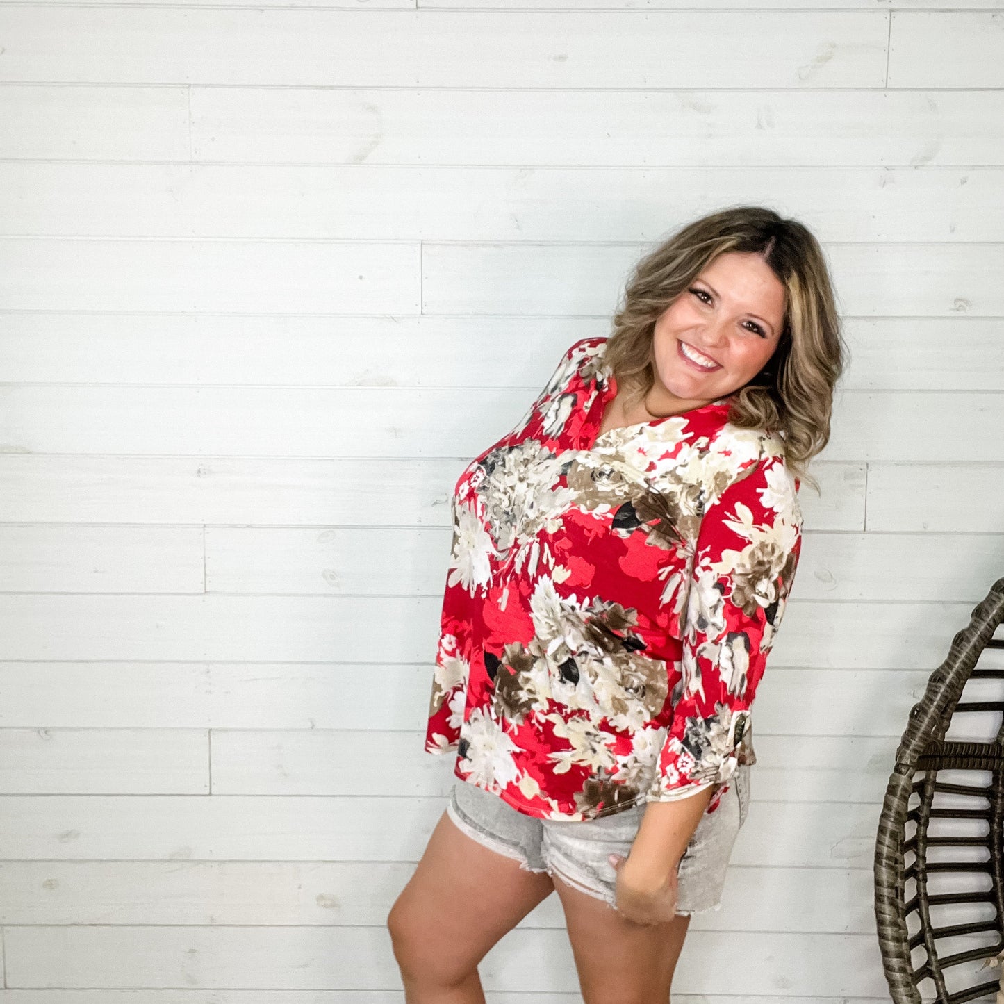 "Leonardo" Floral Lizzy 3/4 Sleeve Split Neck