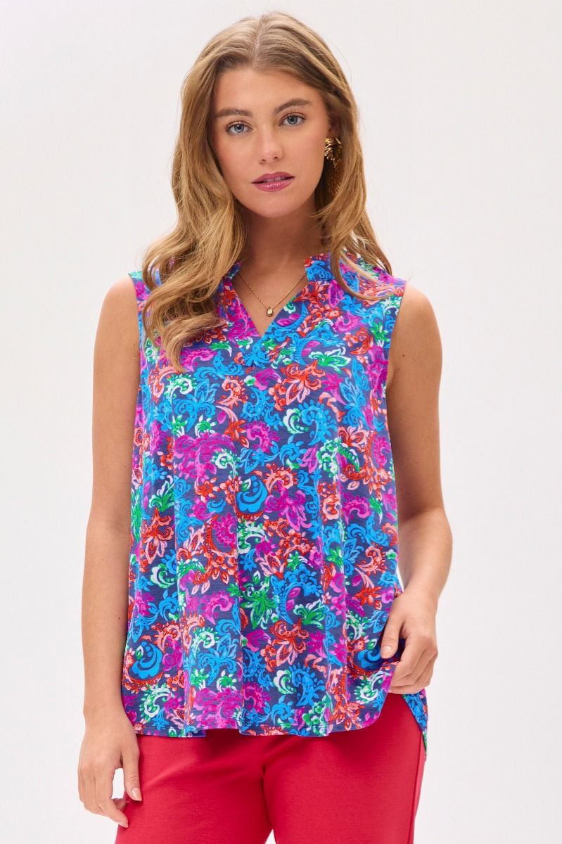 "Aberdeen" Sleeveless Split Neck
