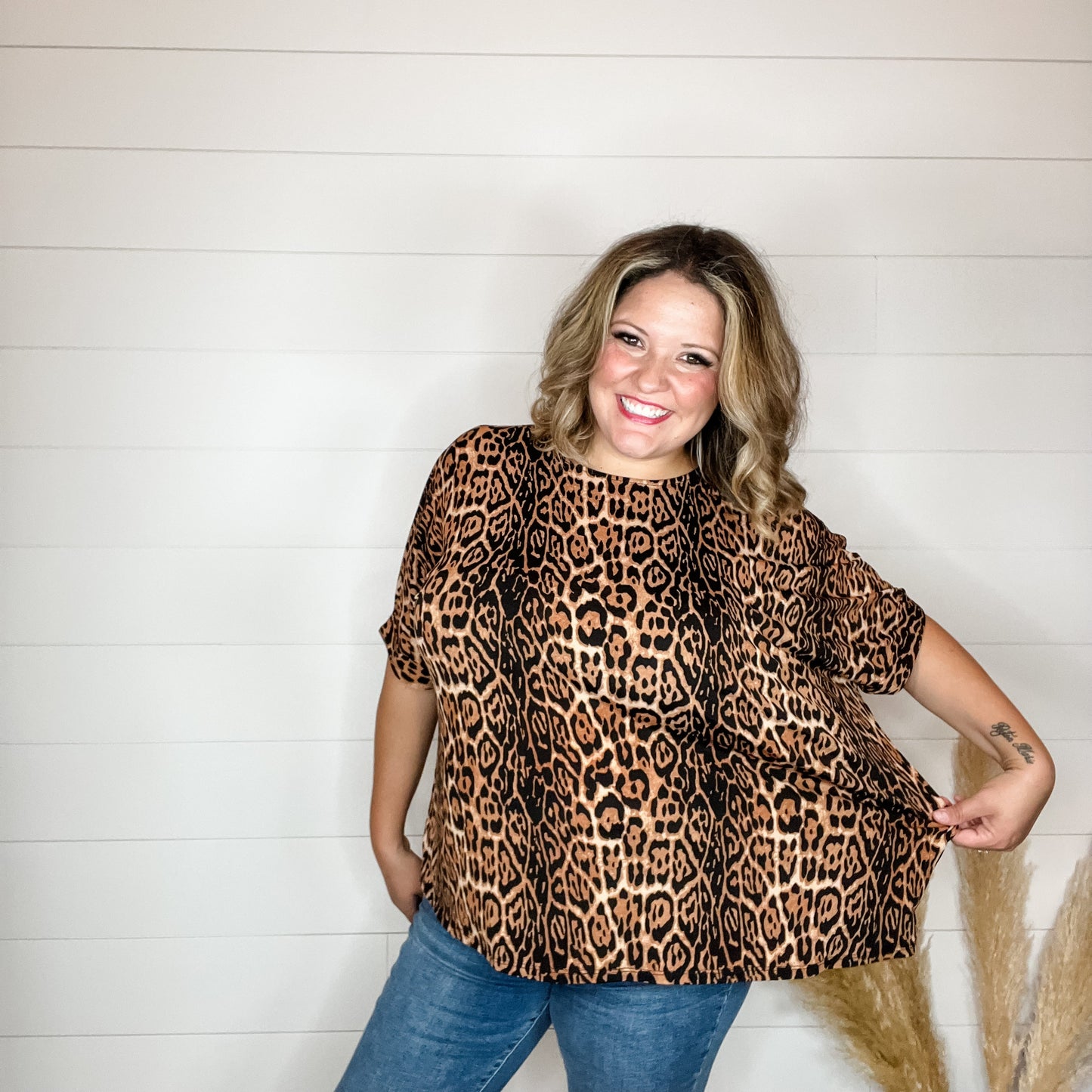 "Lynx" Animal Print Cuffed Short Sleeve