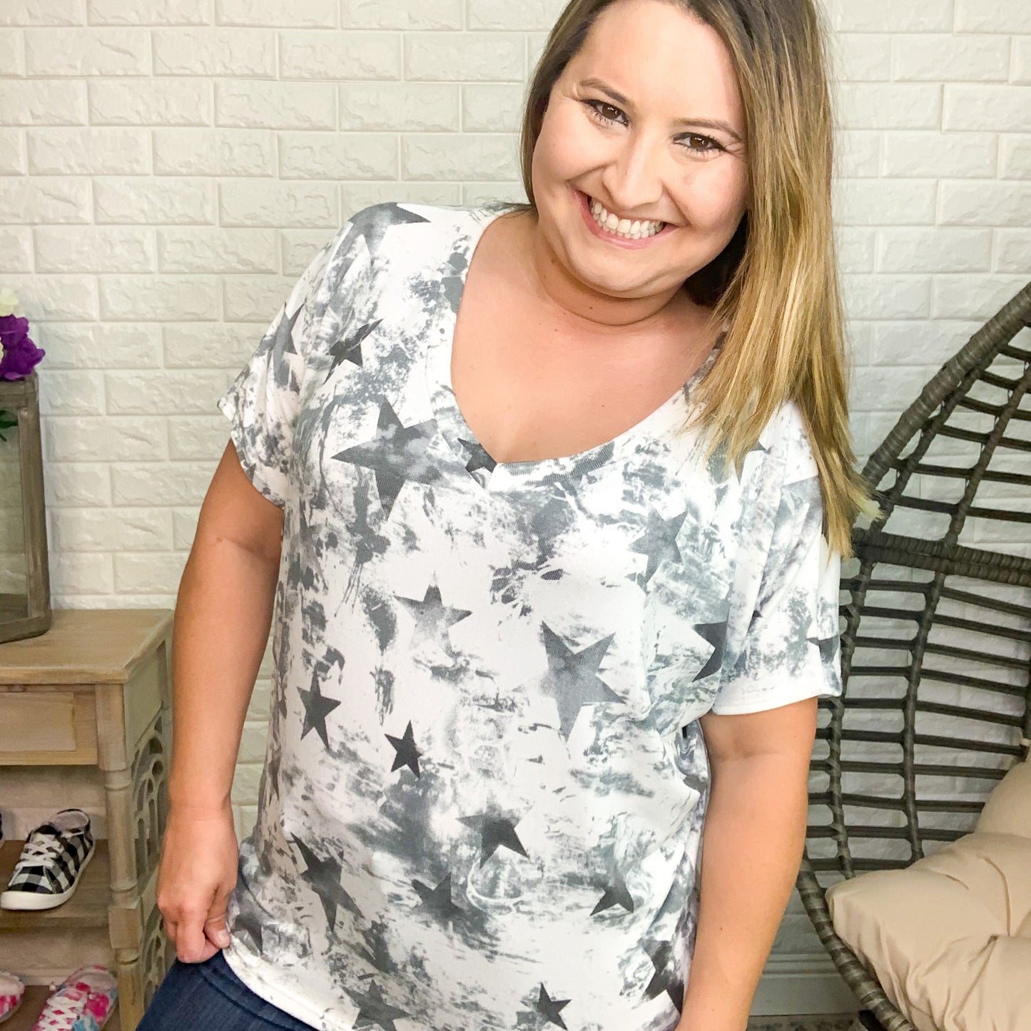 "Melanie" Star V-Neck