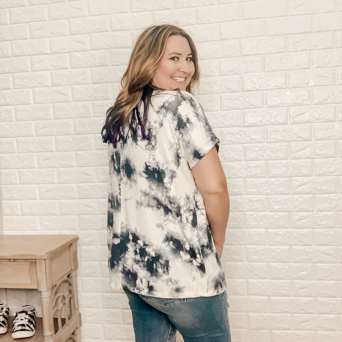 "Merica" Black & White Tie Dye Base-Lola Monroe Boutique
