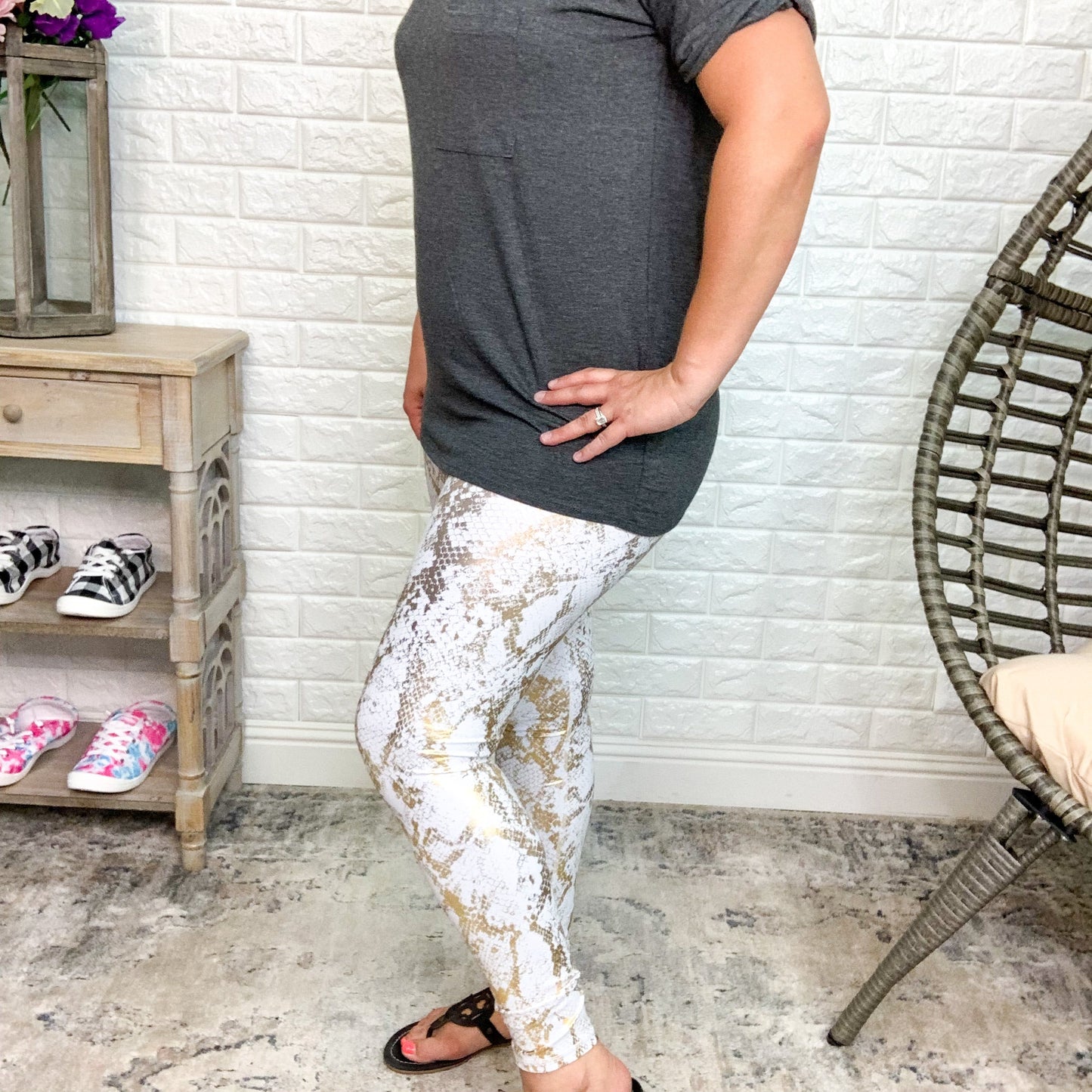 Metallic Snake Skin Print Hi-Waisted Work Out Leggings (2 Colors)