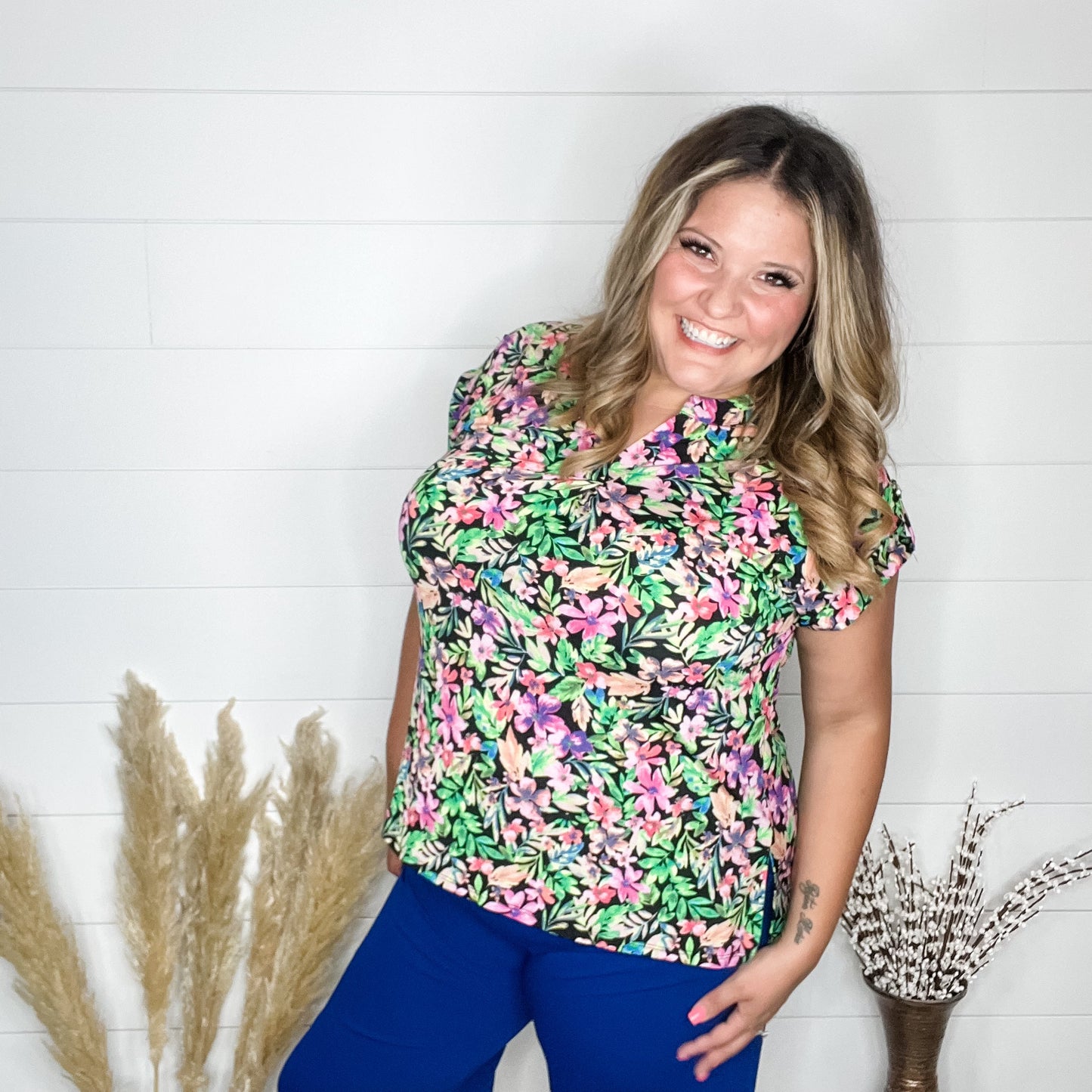 "Midway" Split Neck Cuffed Short Sleeve