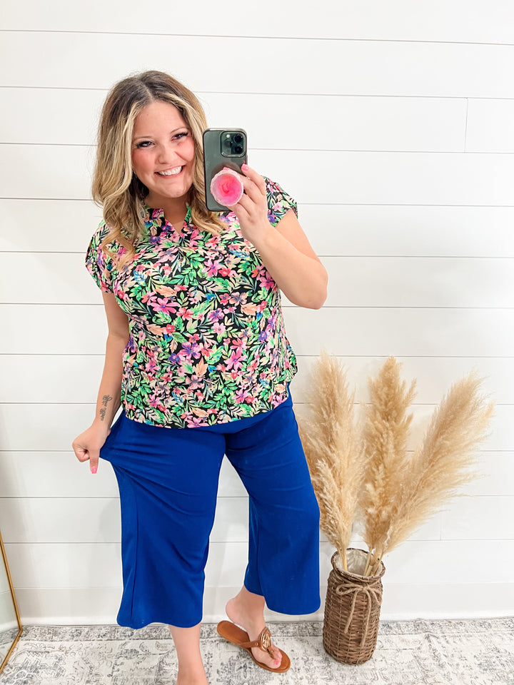 "Midway" Split Neck Cuffed Short Sleeve