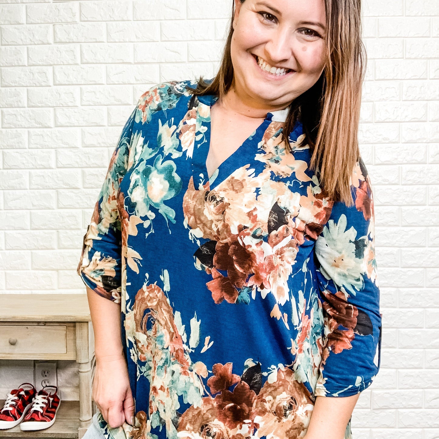 "Nattie" 3/4 Sleeve Floral Split Neck