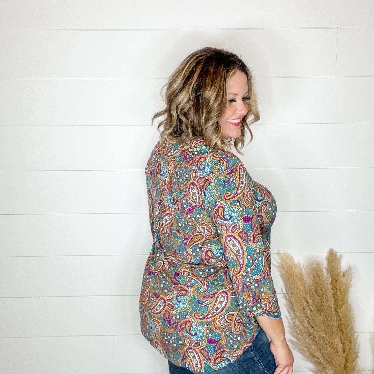 "North" Paisley Lizzy 3/4 Sleeve Split Neck