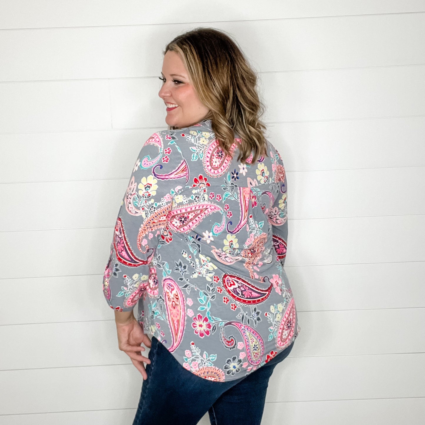 "Norton" Lizzy 3/4 Sleeve Split Neck