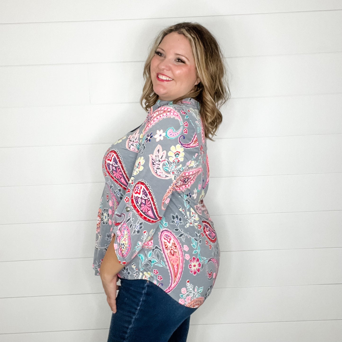 "Norton" Lizzy 3/4 Sleeve Split Neck