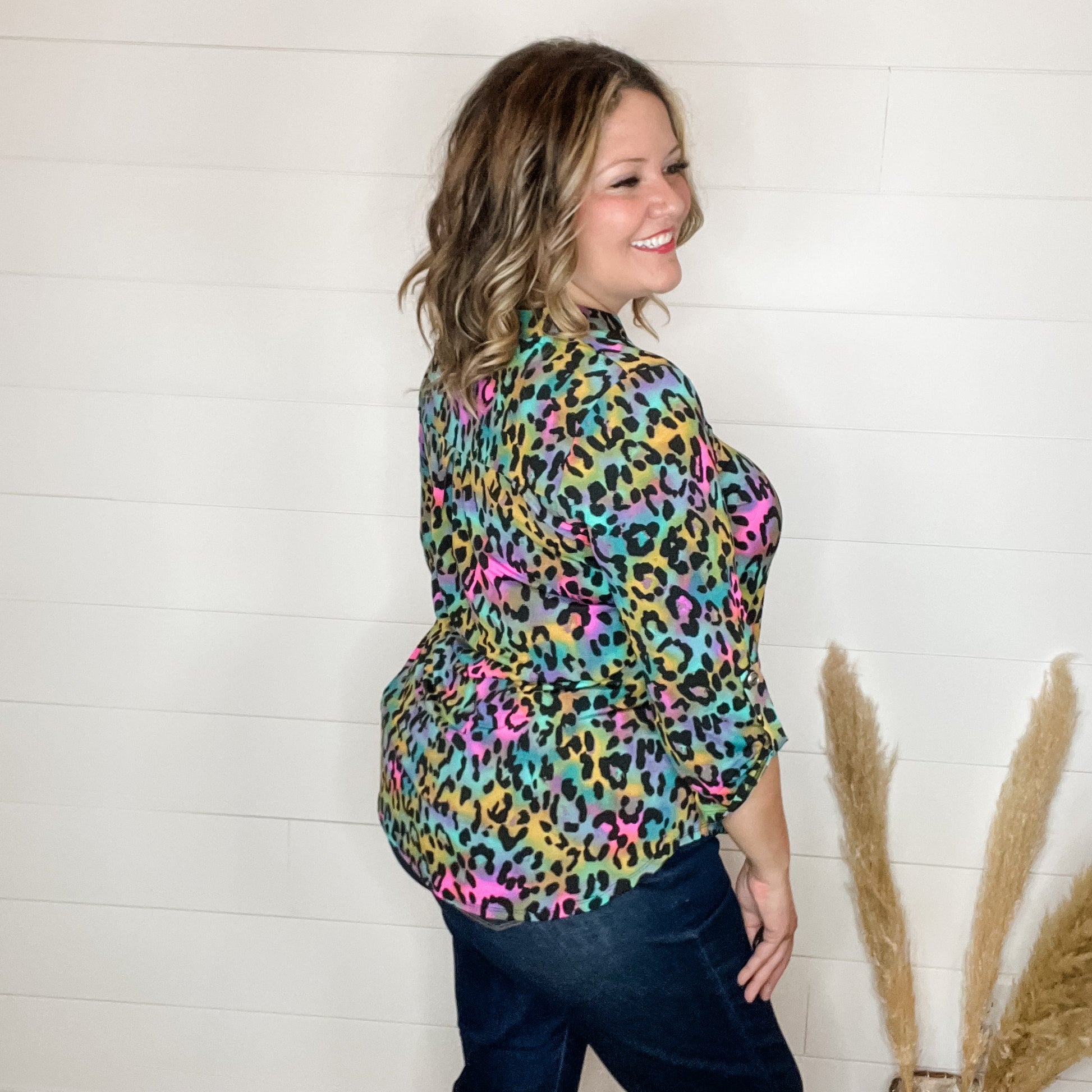 "Onida" Animal Print Lizzy 3/4 Sleeve Split Neck