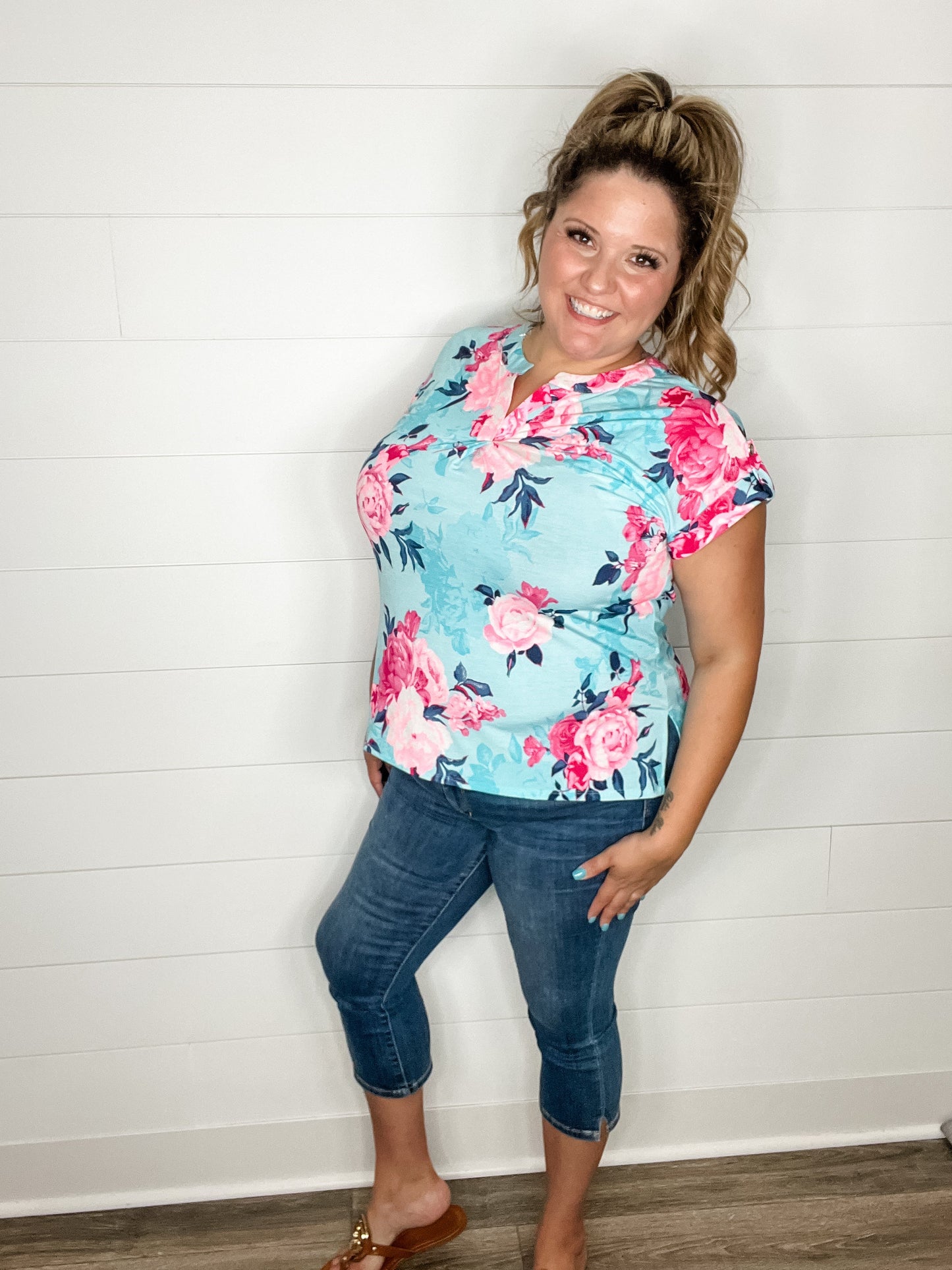 "Palmer" Floral Split Neck Cuffed Short Sleeve