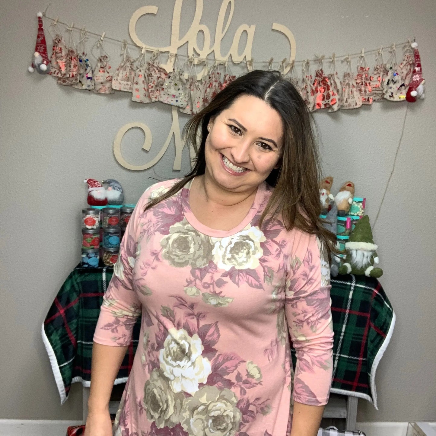 "Peaches & Cream" 3/4 Sleeve Floral Tunic/Top