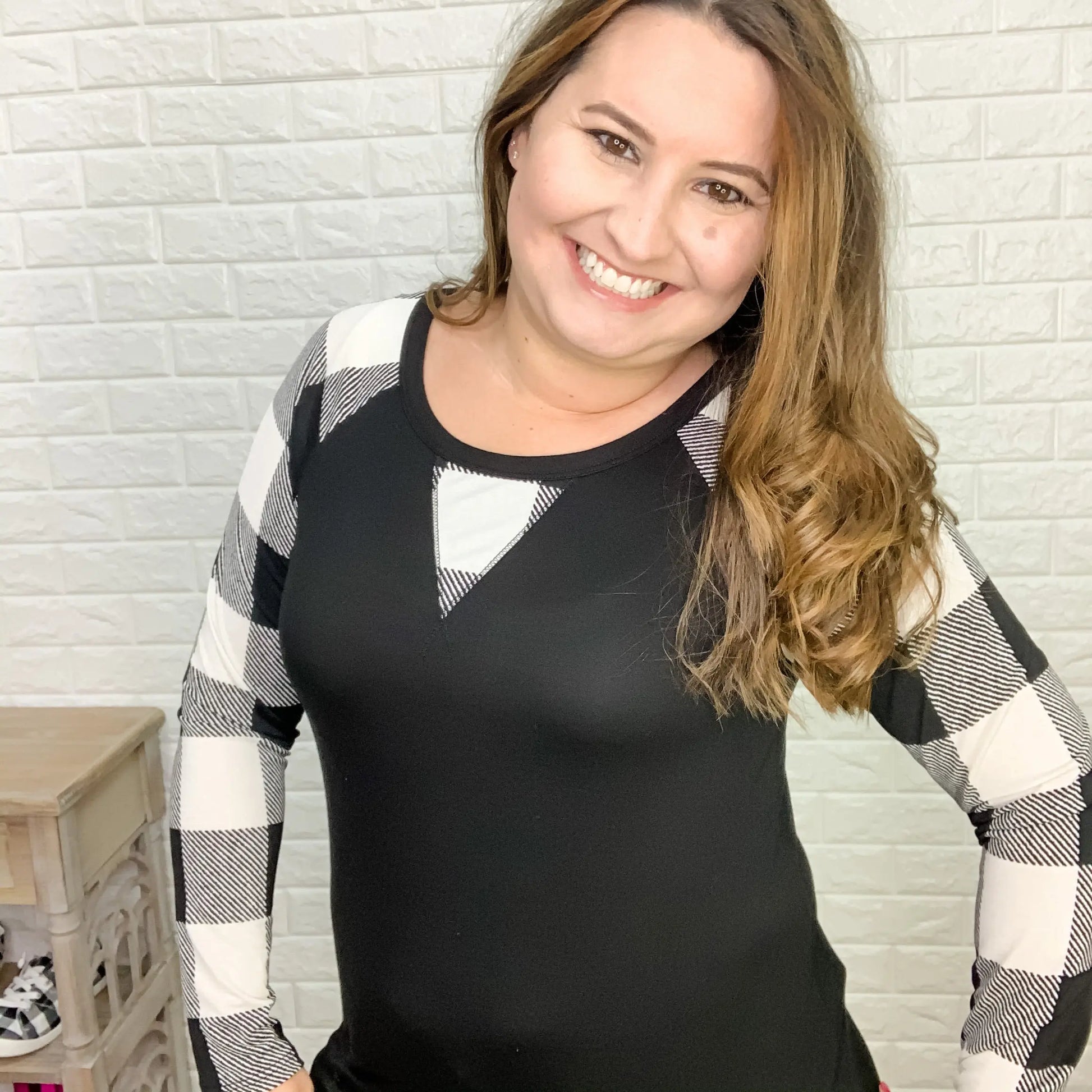 "Peeking Plaid" Long Sleeve Top (Black & White)