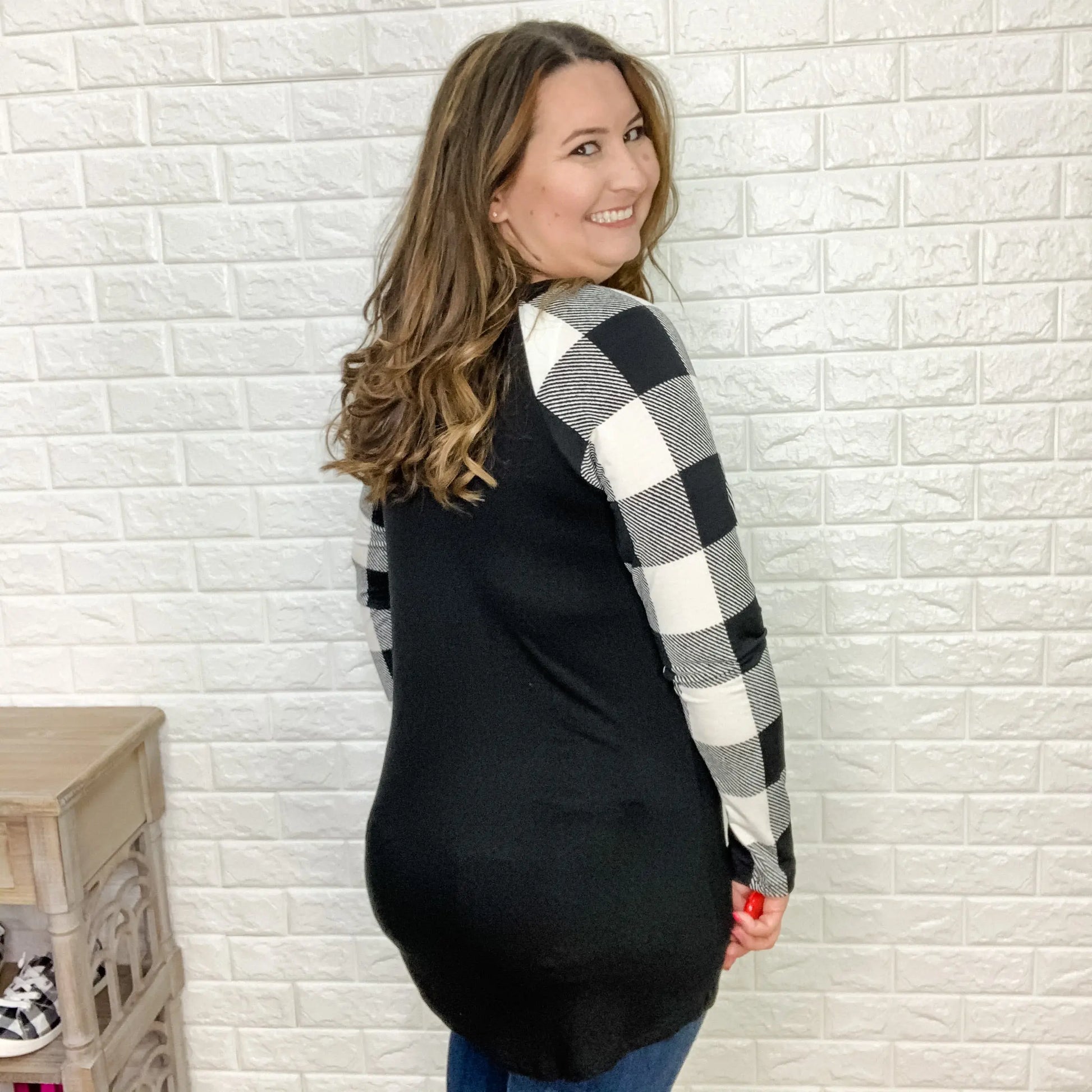 "Peeking Plaid" Long Sleeve Top (Black & White)