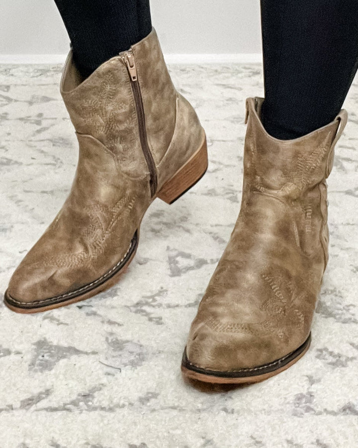 Pierre Dumas "Kaylee" Vegan Leather Side Zipper Bootie (Taupe)