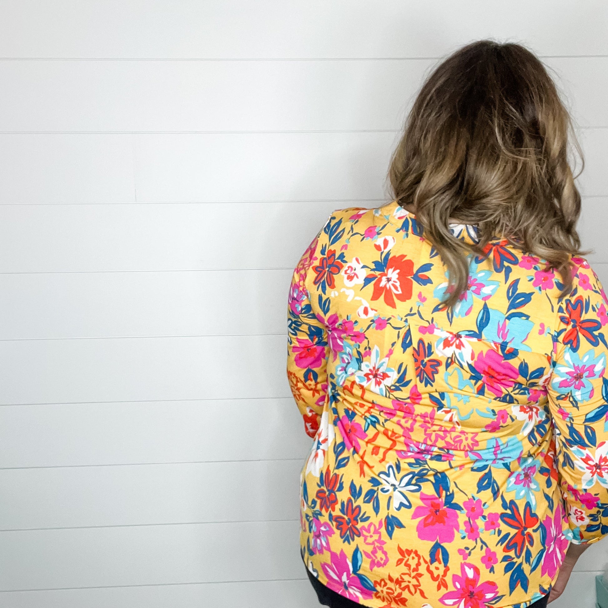 "Predicament" Floral Lizzy 3/4 Sleeve Split Neck Tops