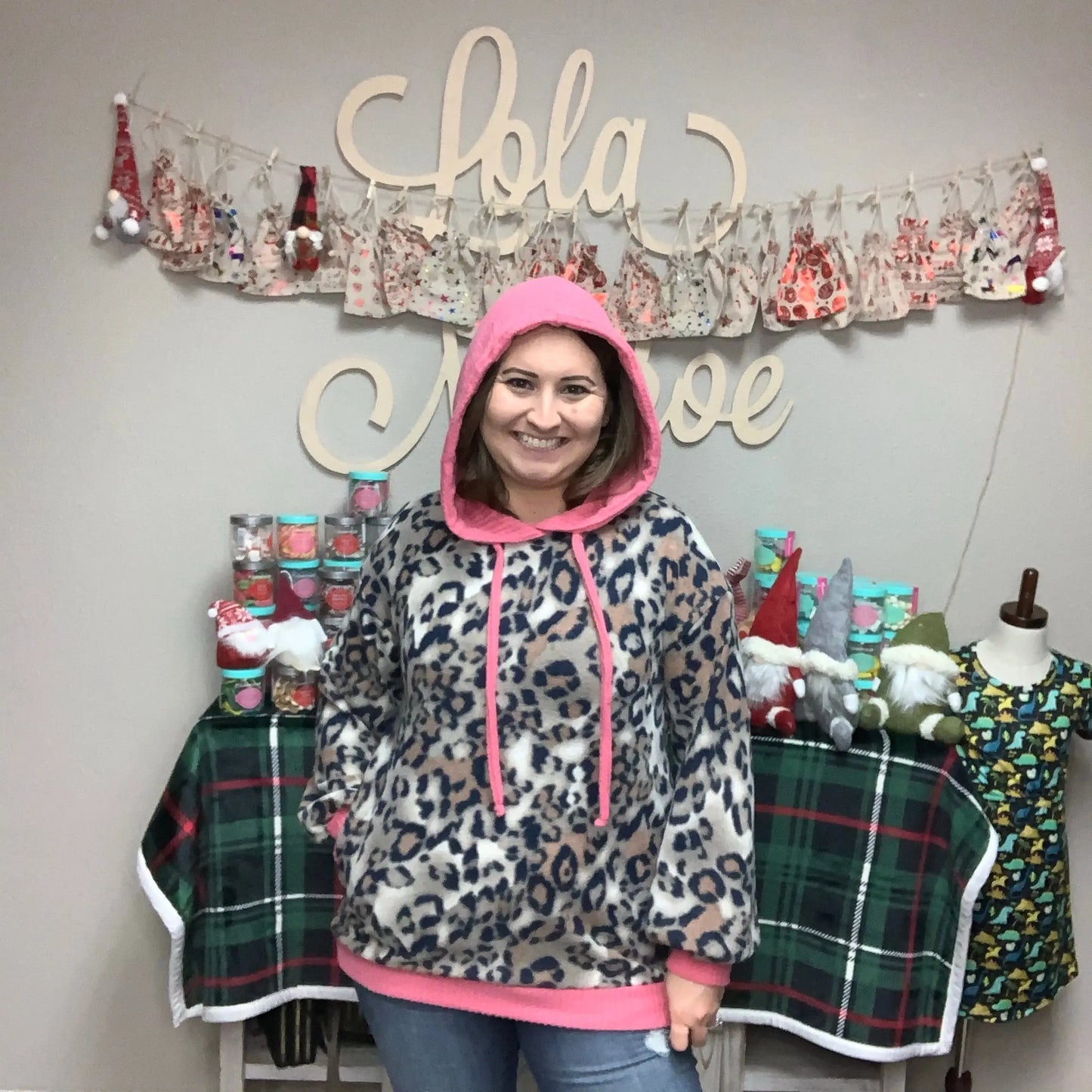 "Pretty Kitty" Waffle Texture Accents Fleece Animal Print Hoodie