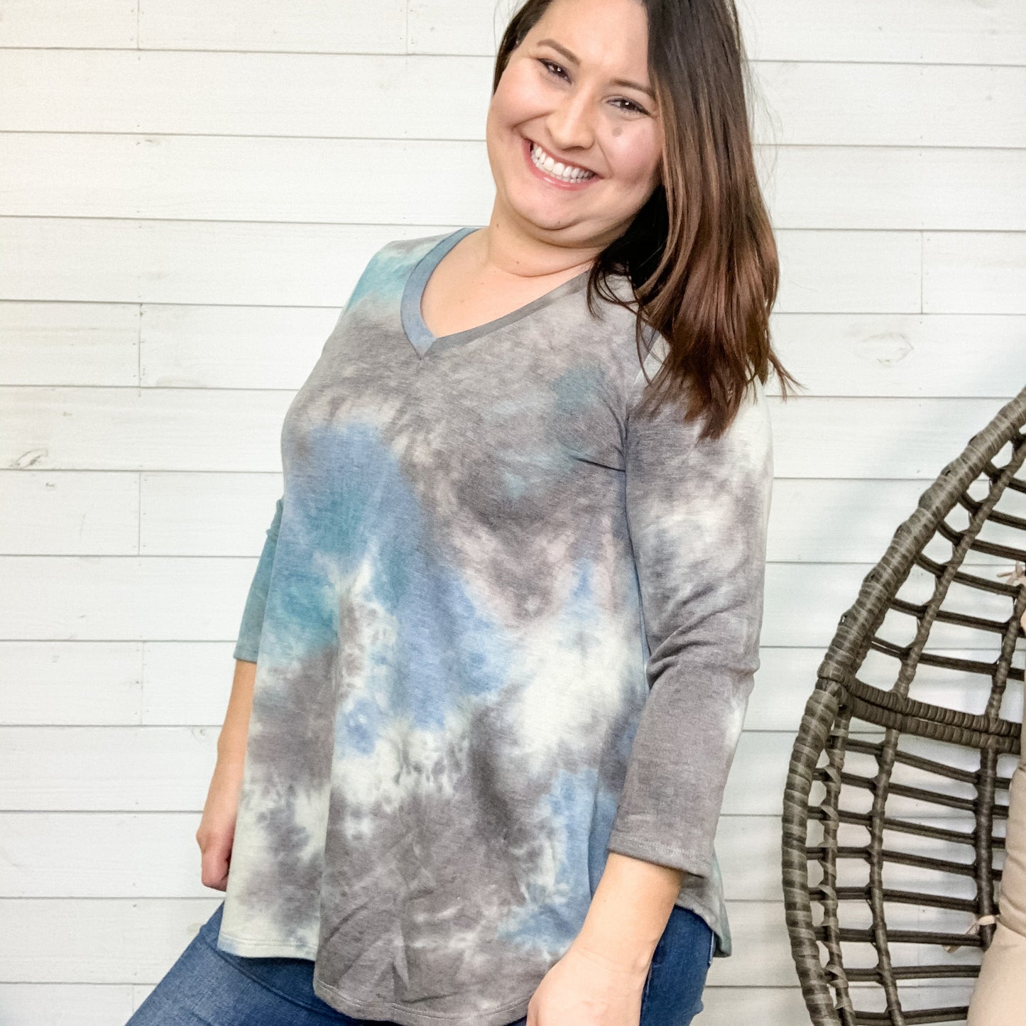"Puddles" 3/4 Sleeve Tie Dye V Neck-Lola Monroe Boutique