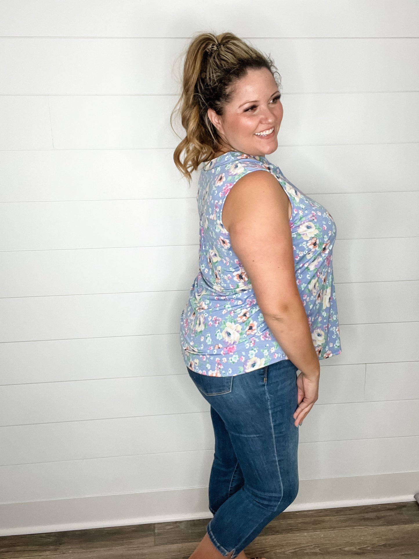 "Reece" Sleeveless Lizzy