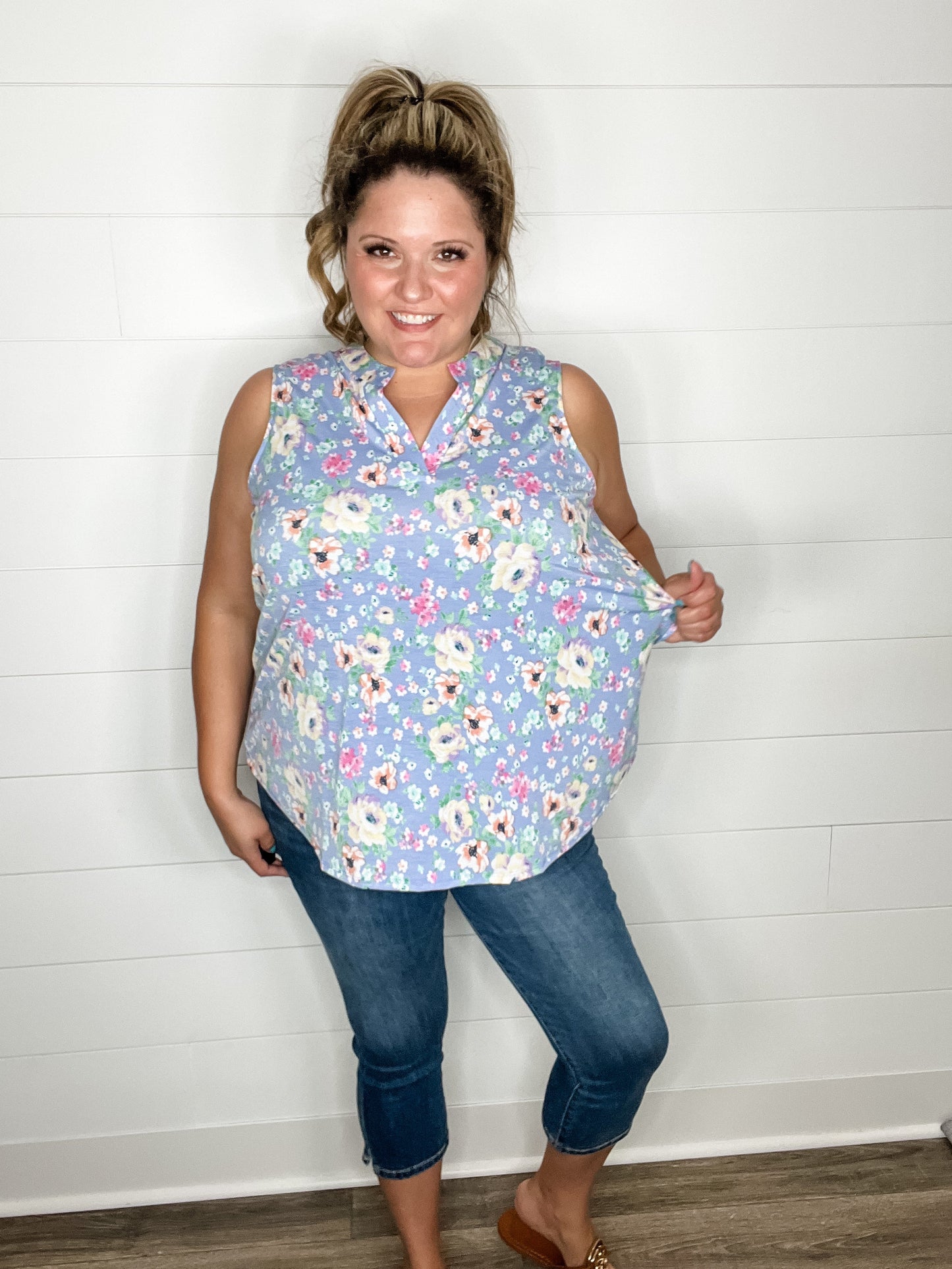 "Reece" Sleeveless Lizzy