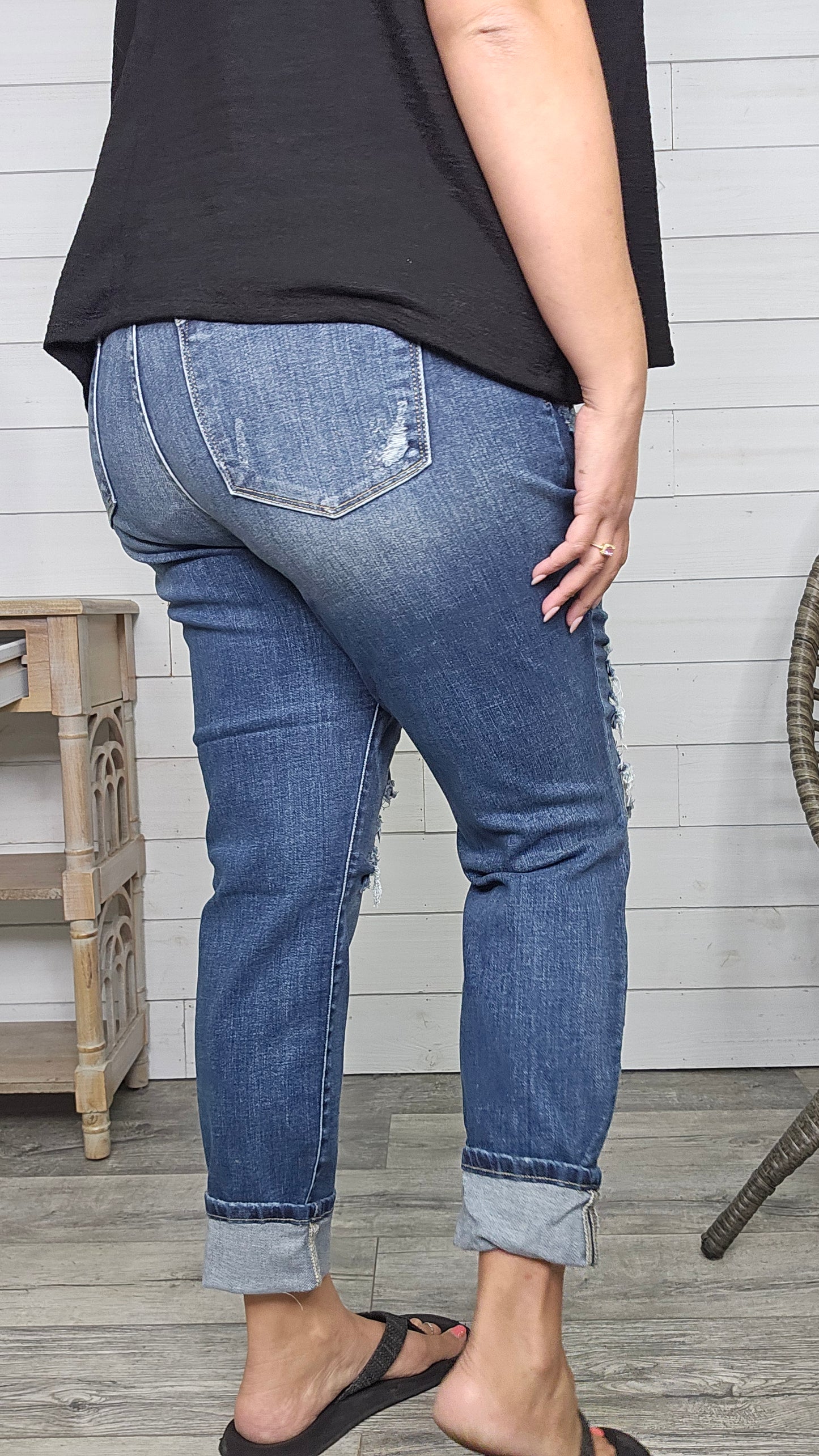 Judy Blue "Welcome to the Party" Boyfriend Jeans