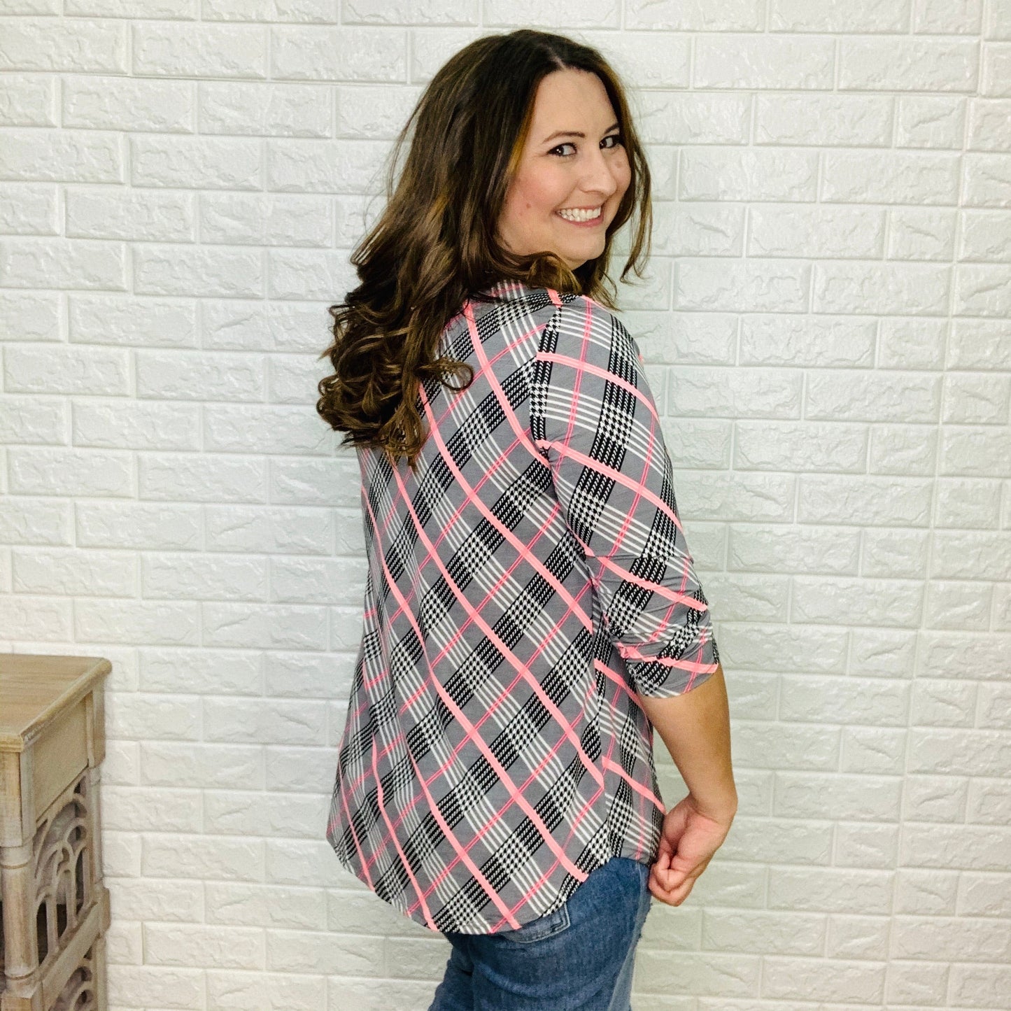 "Robin" 3/4 Sleeve Criss Cross Detail