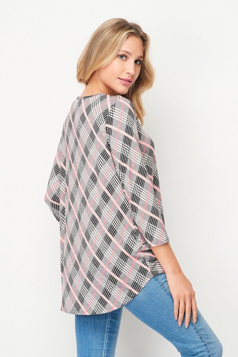 "Robin" 3/4 Sleeve Criss Cross Detail