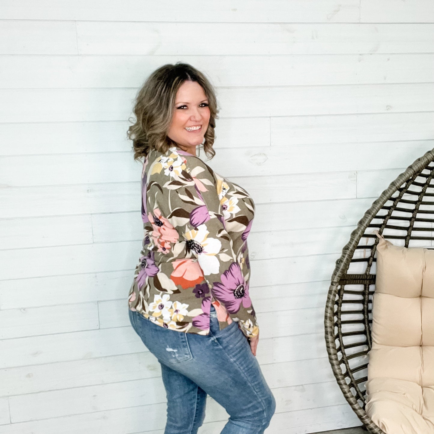 "Ronnie" Long Sleeve Floral V Neck