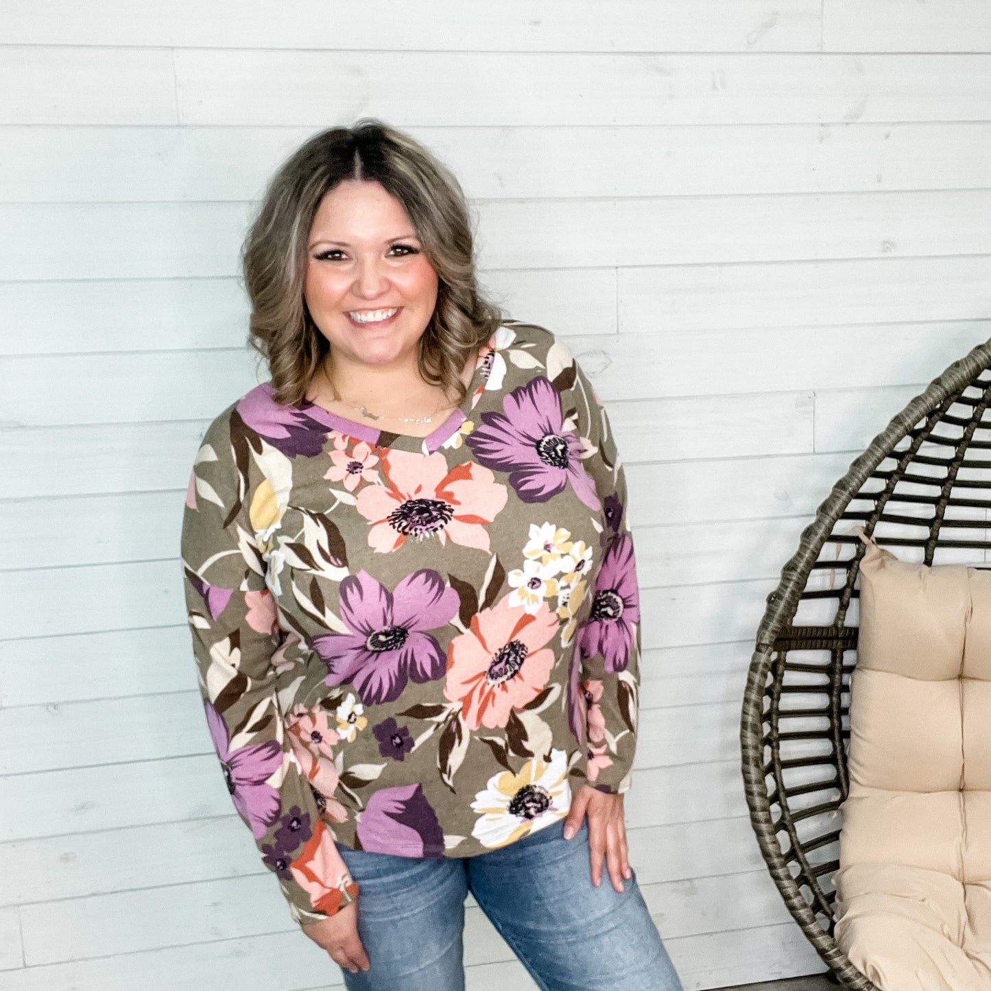 "Ronnie" Long Sleeve Floral V Neck